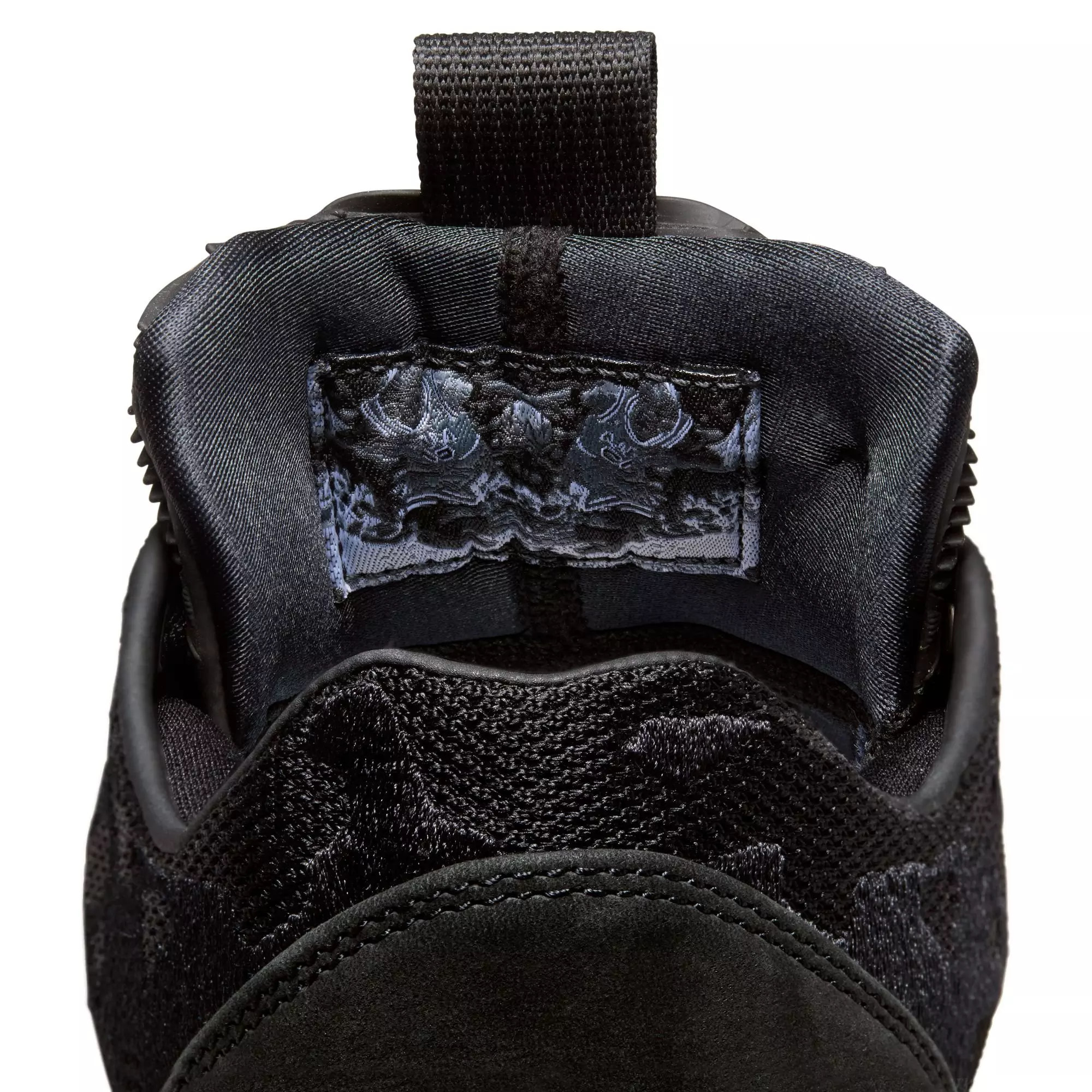 Jordan XXXIX "Lumier" Men's Basketball Shoe - BLACK/SAIL