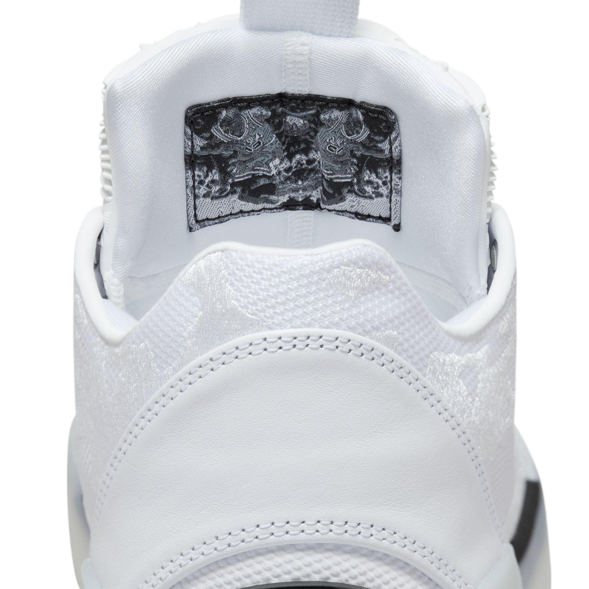 White/Black Air Jordan XXXIX. Size 10.5 Jordan XXXIX  main image 3