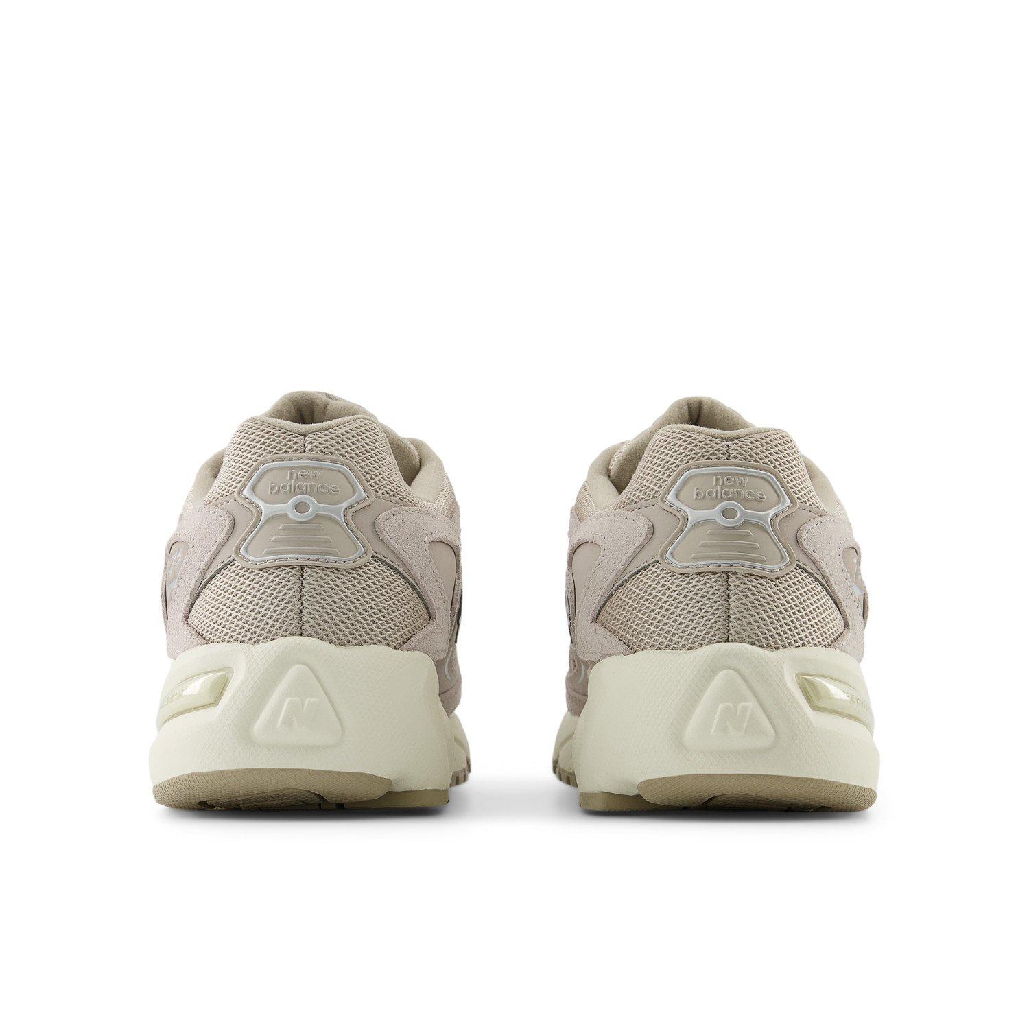 New Balance 725​ Men's "Cream" Shoe