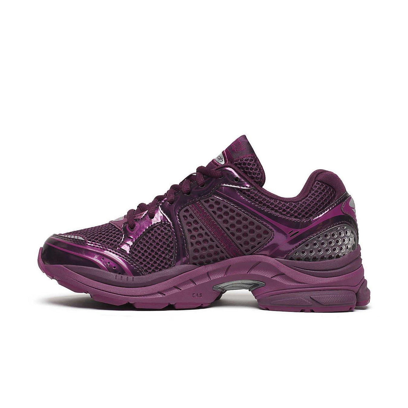 Saucony ProGrid Triumph 4 "Plum" Women's Running Shoe - PLUM Thumbnail View 2