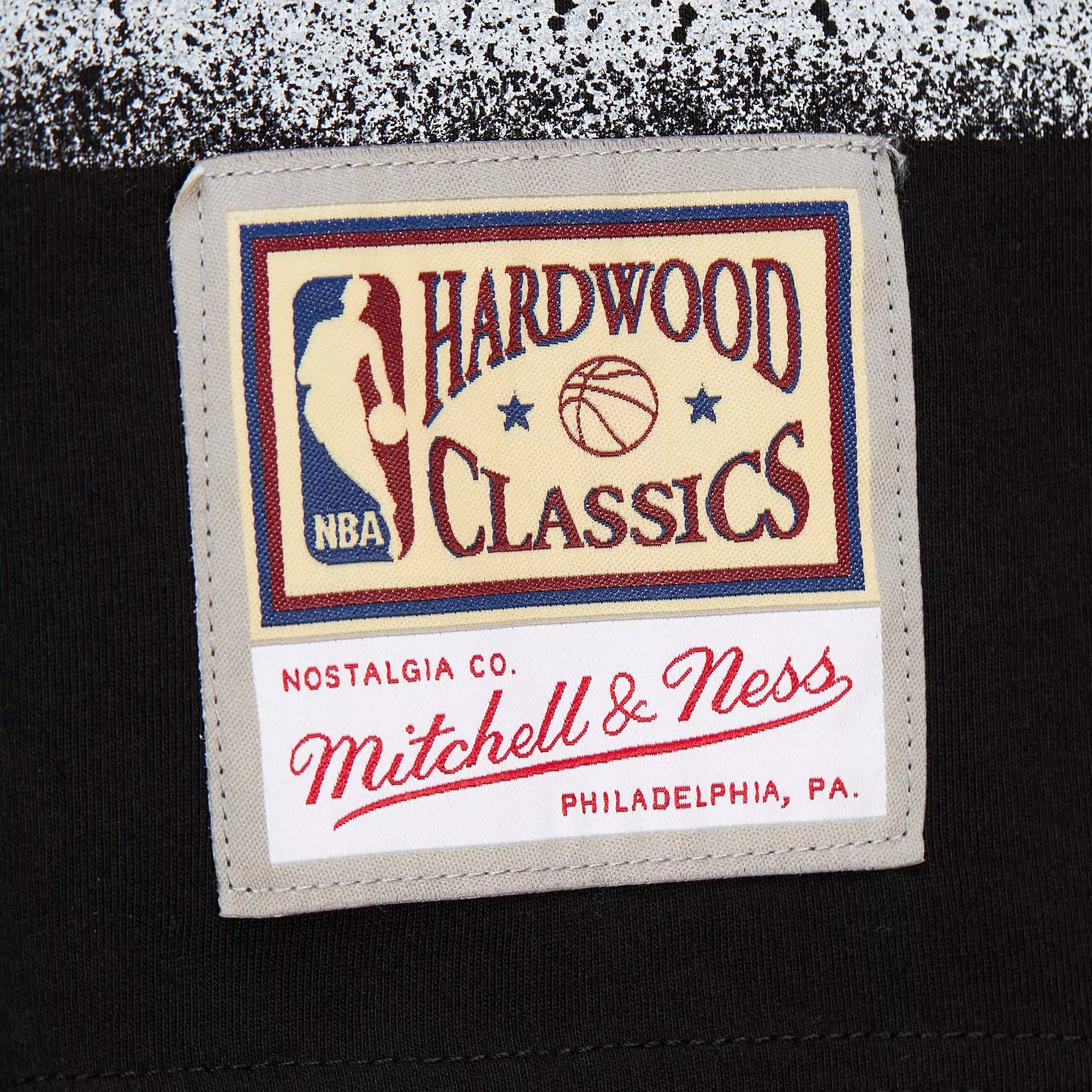 Mitchell & Ness Men's Chicago Bulls Vintage Oversize Short Sleeve Top - BLACK