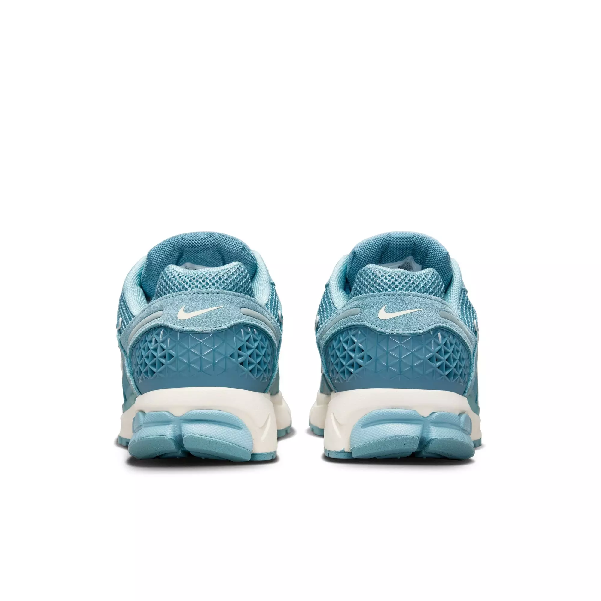 Nike Zoom Vomero 5 "Denim Turq/Pale Ivory/Smokey Blue" Men's Shoe - TURQUOISE
