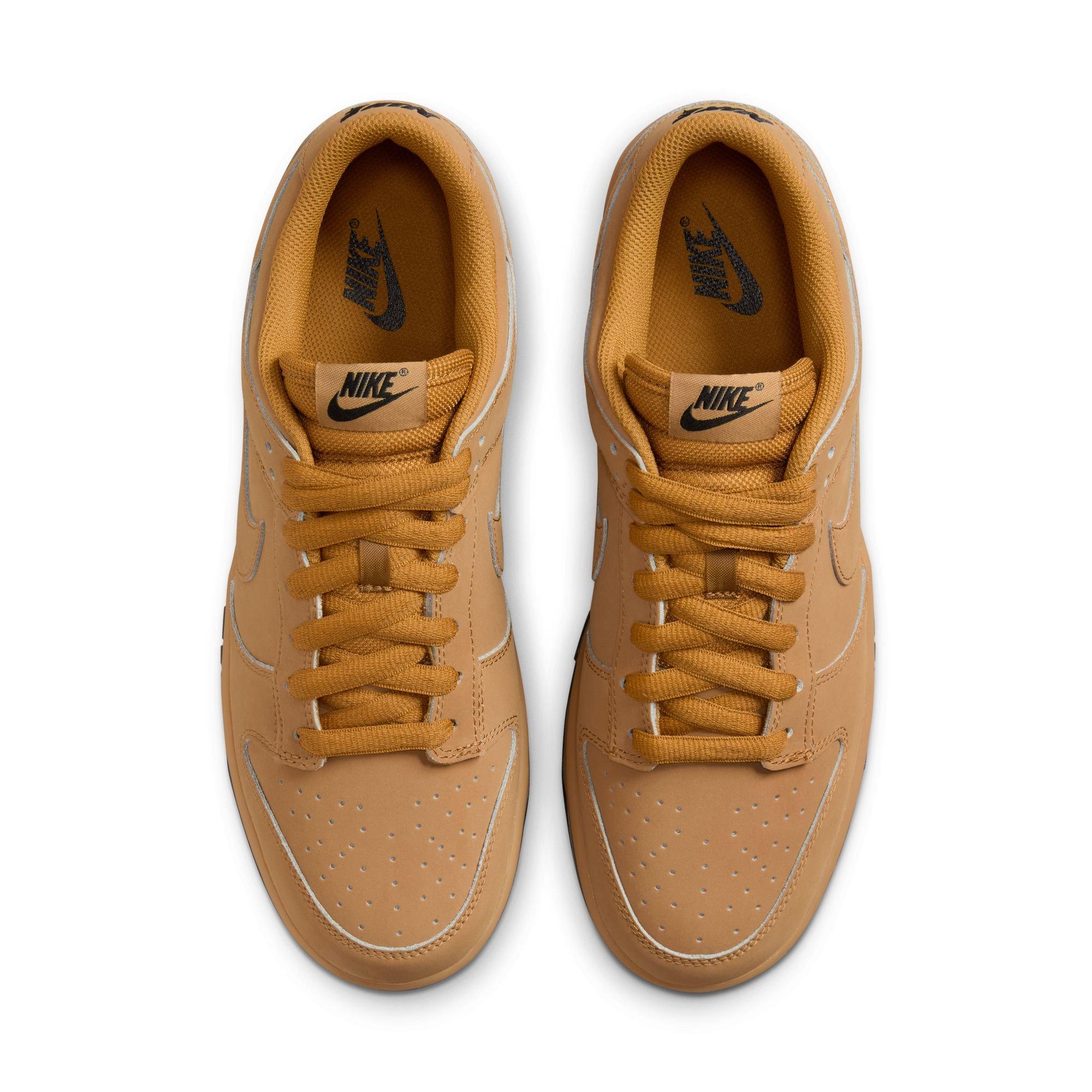 Nike Dunk Low Retro SE "Wheat/Gum Yellow/Black" Men's Shoe - TAN/BLACK Thumbnail View 6