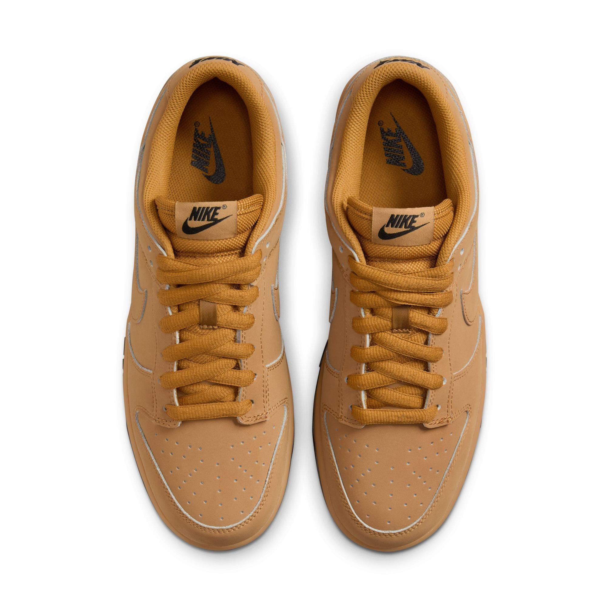 Nike Dunk Low Retro SE Men's "Wheat/Gum Yellow/Black" Men's Shoe