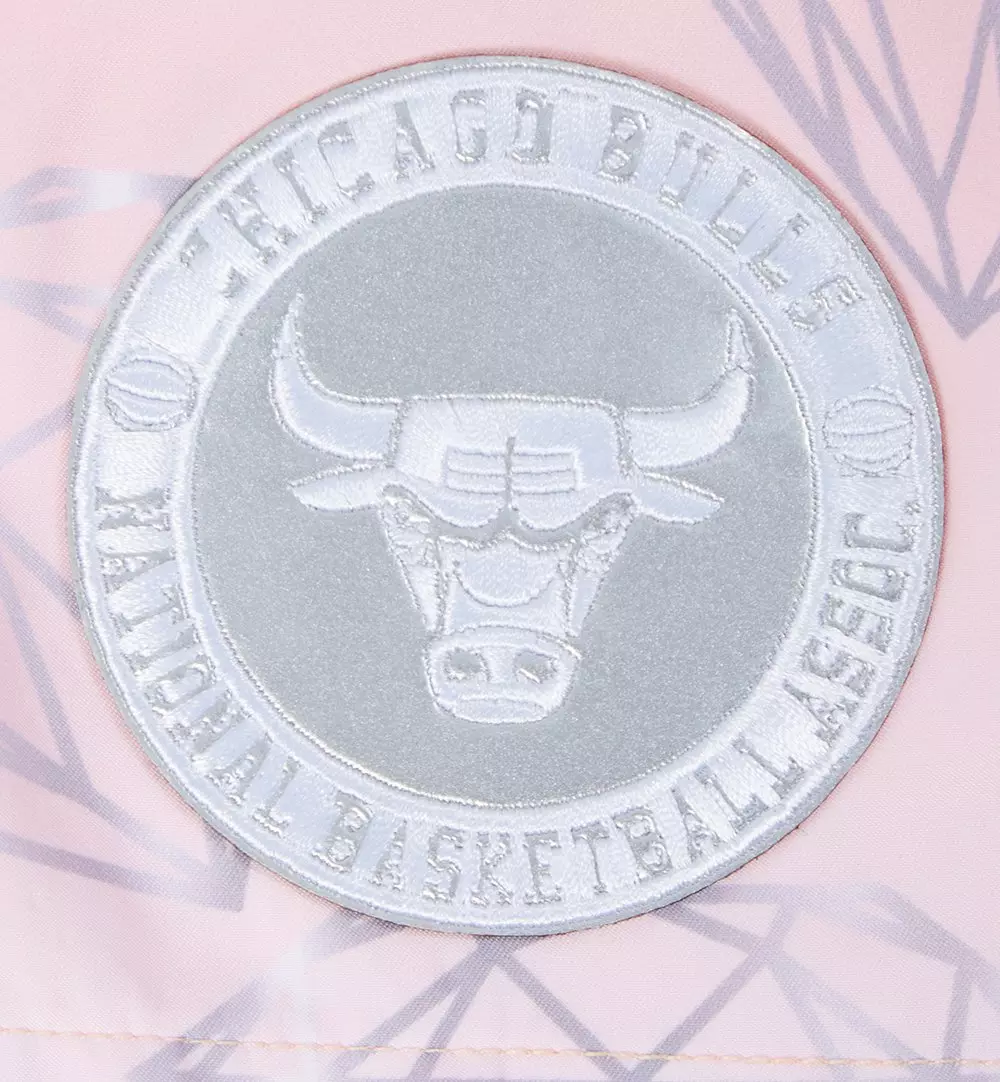 Pro Standard Women's Chicago Bulls Woven Shorts-Guava - PINK