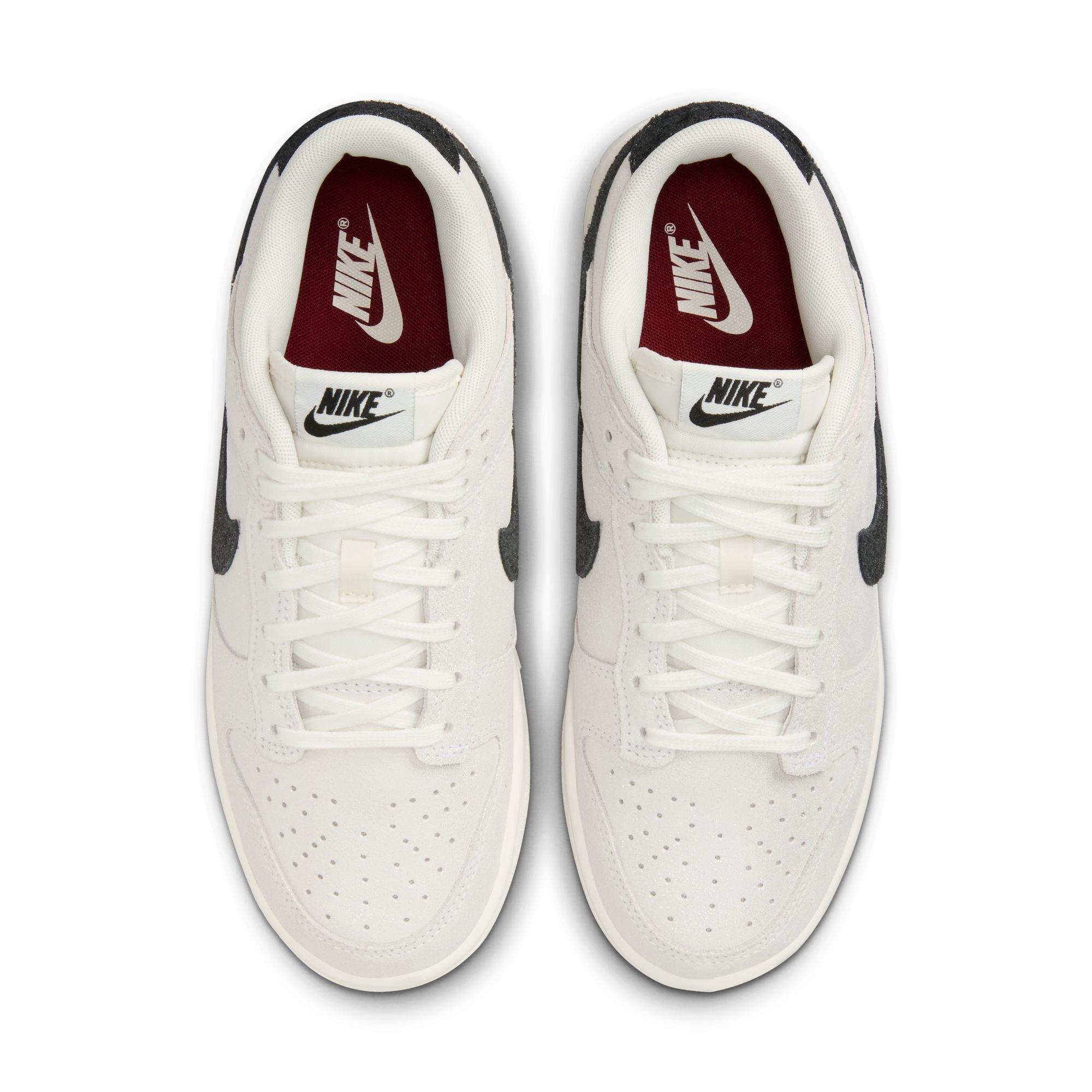 Nike Dunk Low SE 