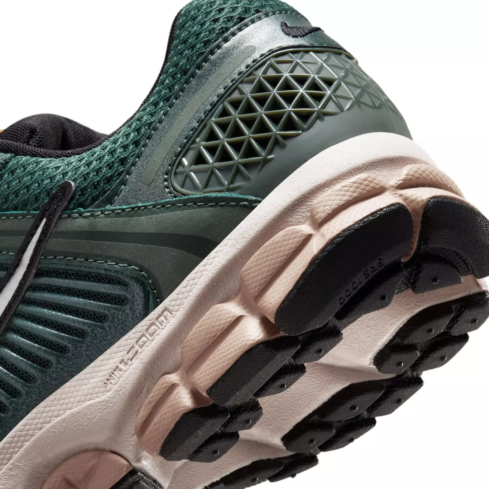 Nike Zoom Vomero 5 "Vintage Green/Chrome/Lt Orewood Brn/Hemp" Women's Shoe - GREEN/TAN