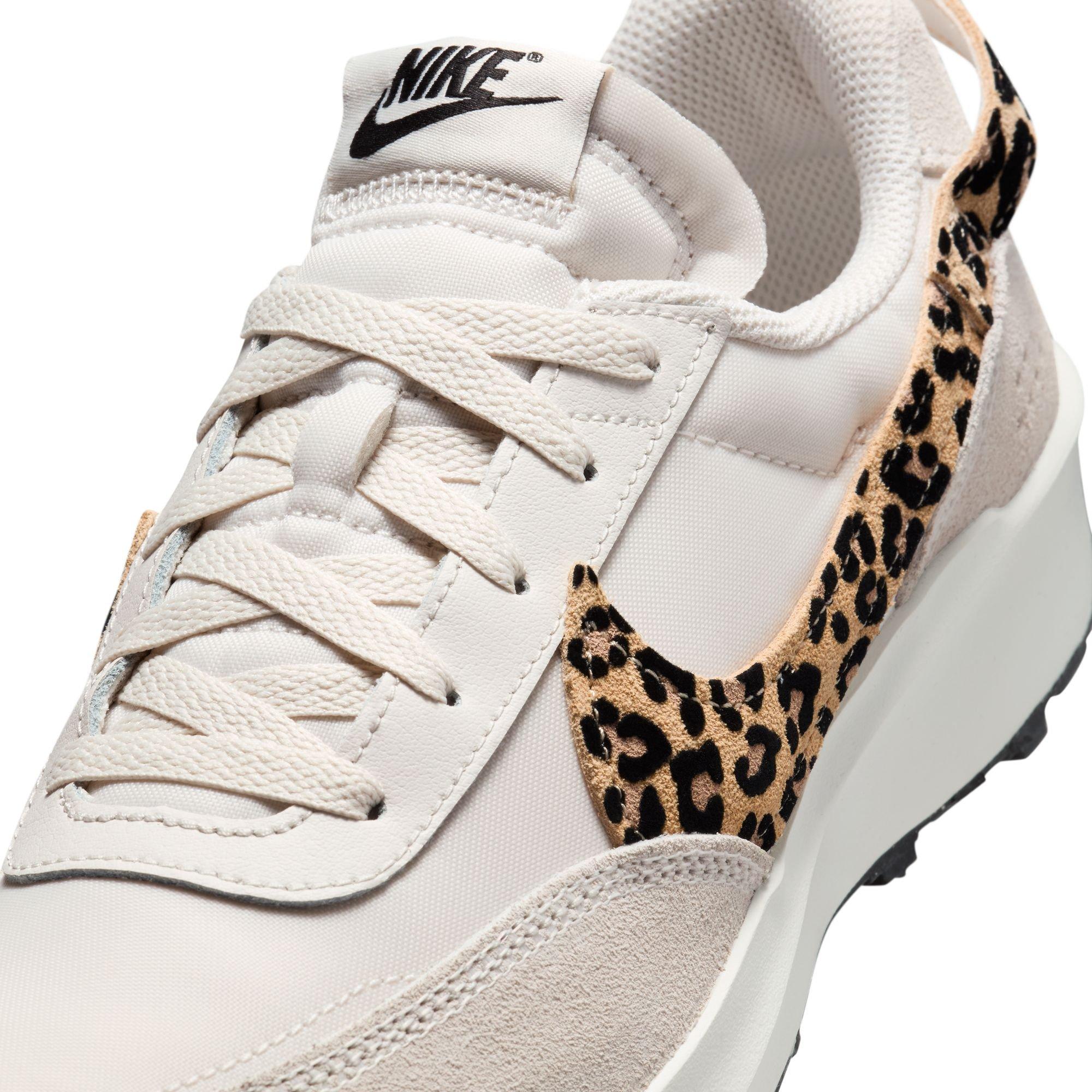 Nike Waffle Debut "Leopard Print" Women's Shoe - CREAM Thumbnail View 10