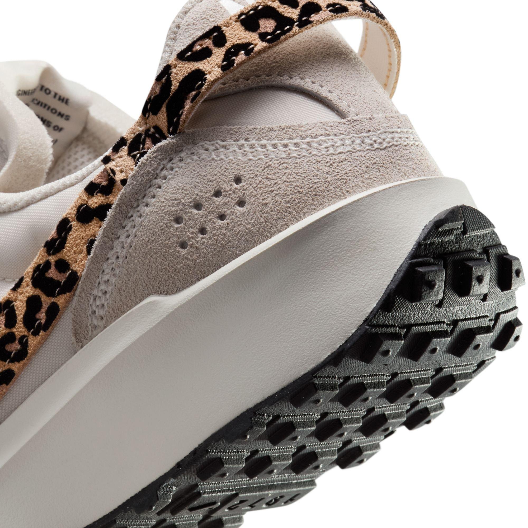 Nike Waffle Debut "Leopard Print" Women's Shoe - CREAM Thumbnail View 11
