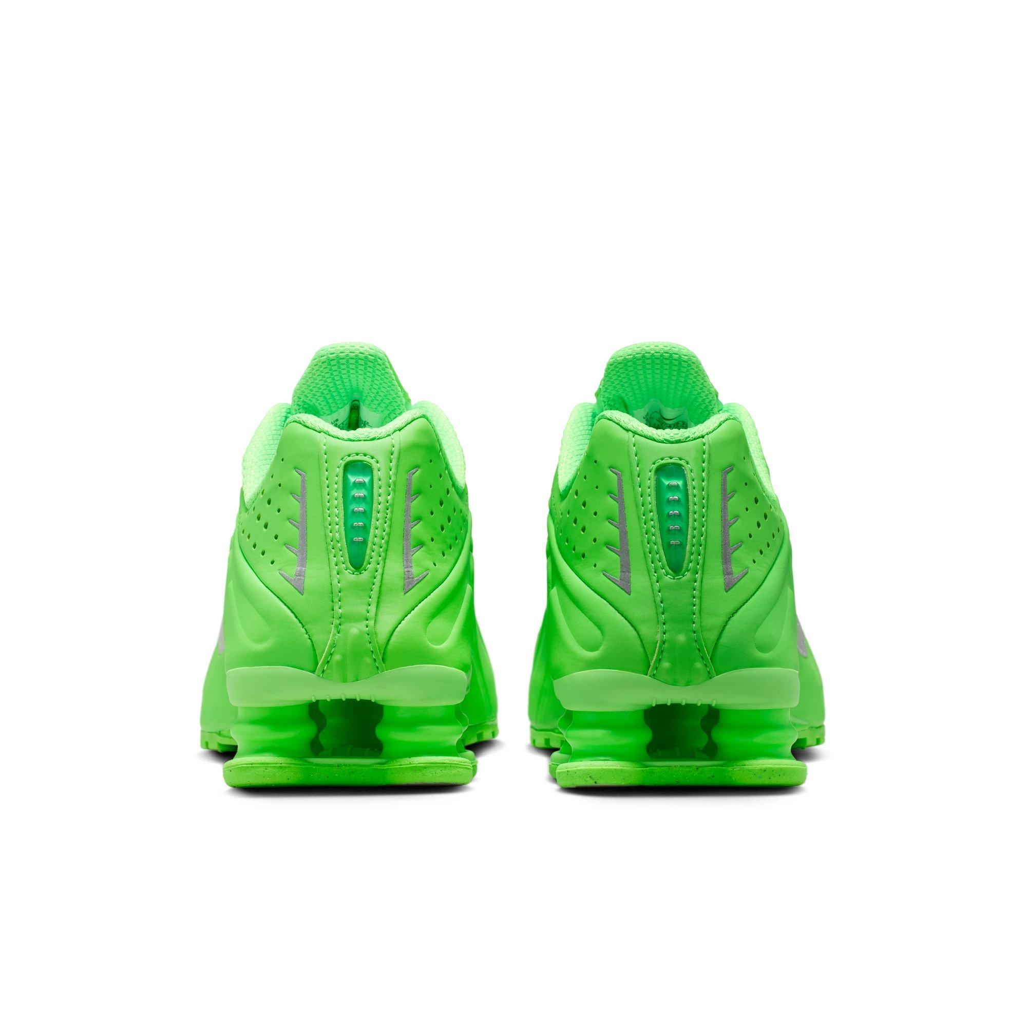 Nike Shox R4 "Green Strike/Metallic Silver" Women's Shoe - GREEN/SILVER Thumbnail View 7