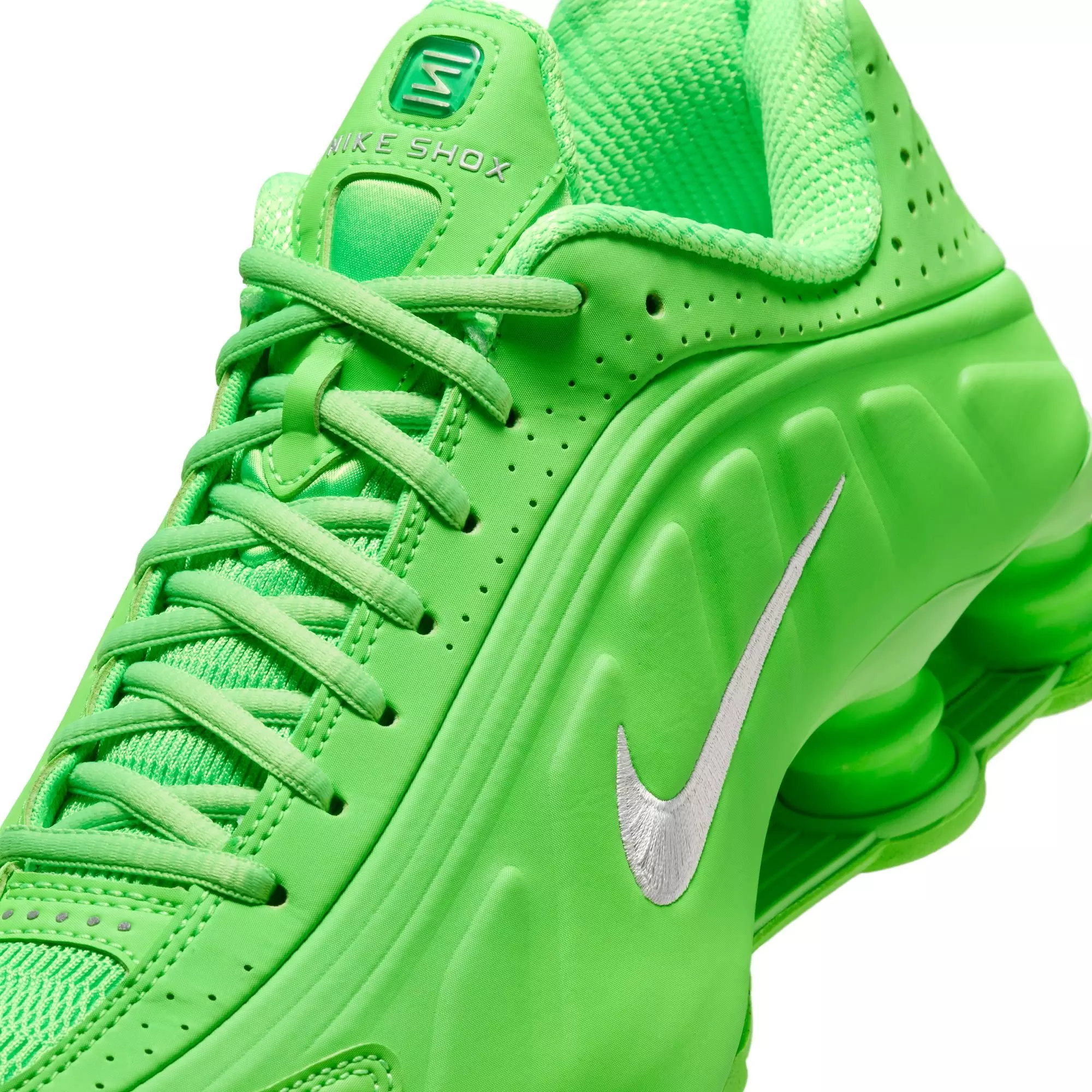 Nike Shox R4 "Green Strike/Metallic Silver" Women's Shoe - GREEN/SILVER