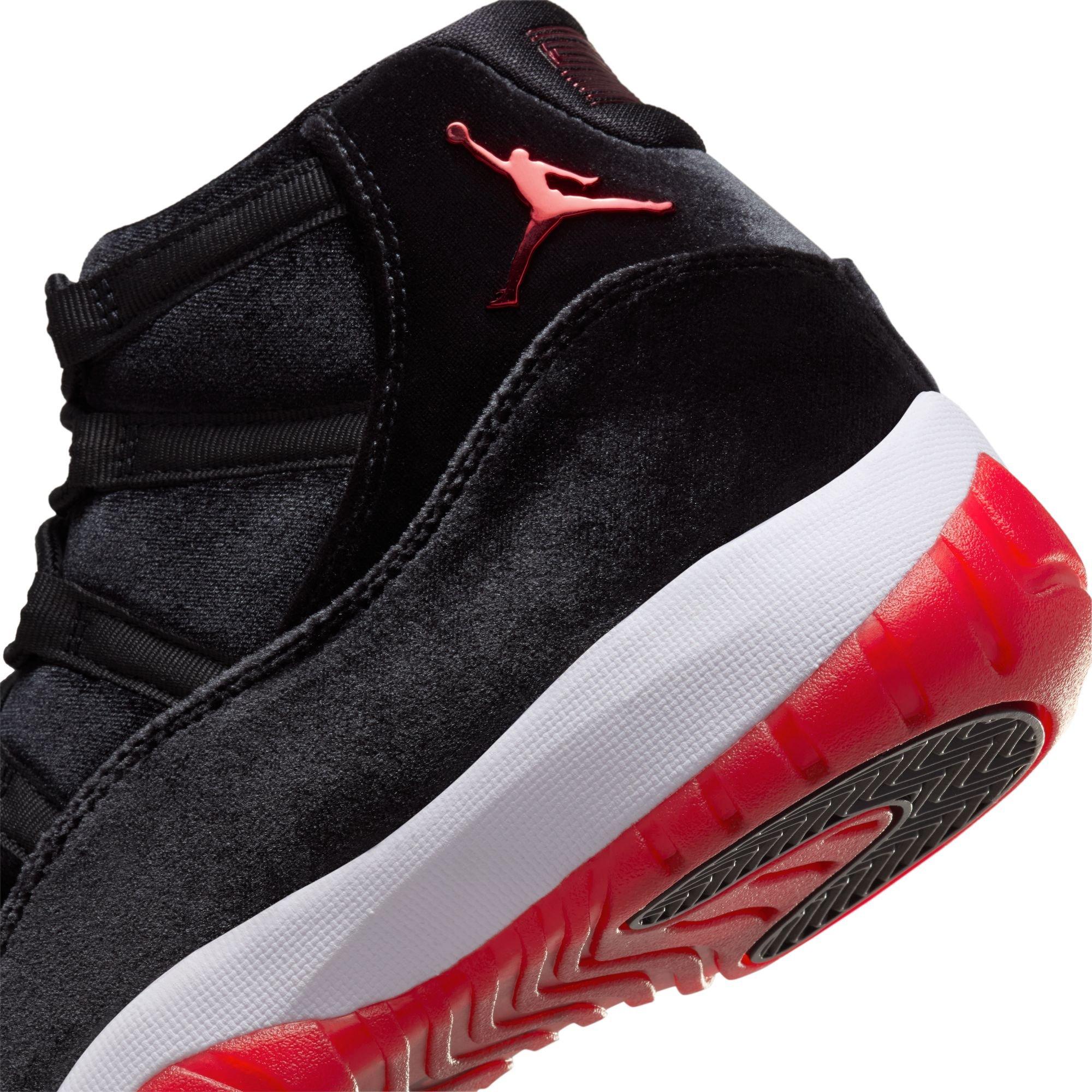 Jordan 11 Retro "Bred Velvet" Women's Shoe - BLACK/GYM RED/WHITE Thumbnail View 5