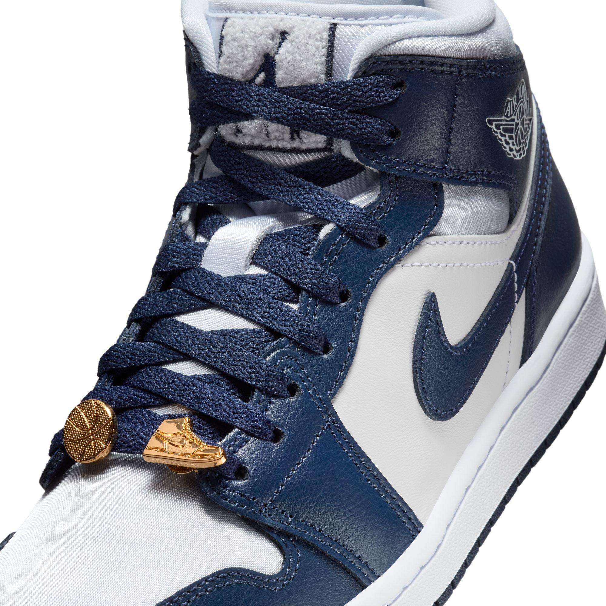 Jordan 1 Mid SE "Football Grey/Midnight Navy/White" Women's Shoe - GREY/NAVY Thumbnail View 10