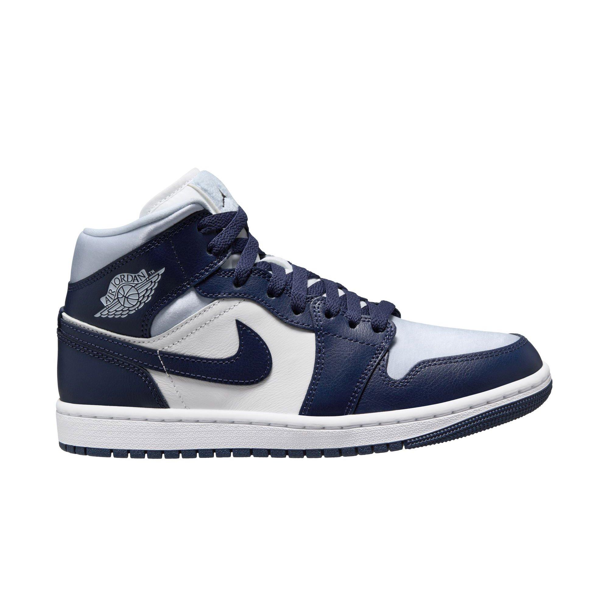 Jordan 1 Mid SE "Football Grey/Midnight Navy/White" Women's Shoe - GREY/NAVY Thumbnail View 1