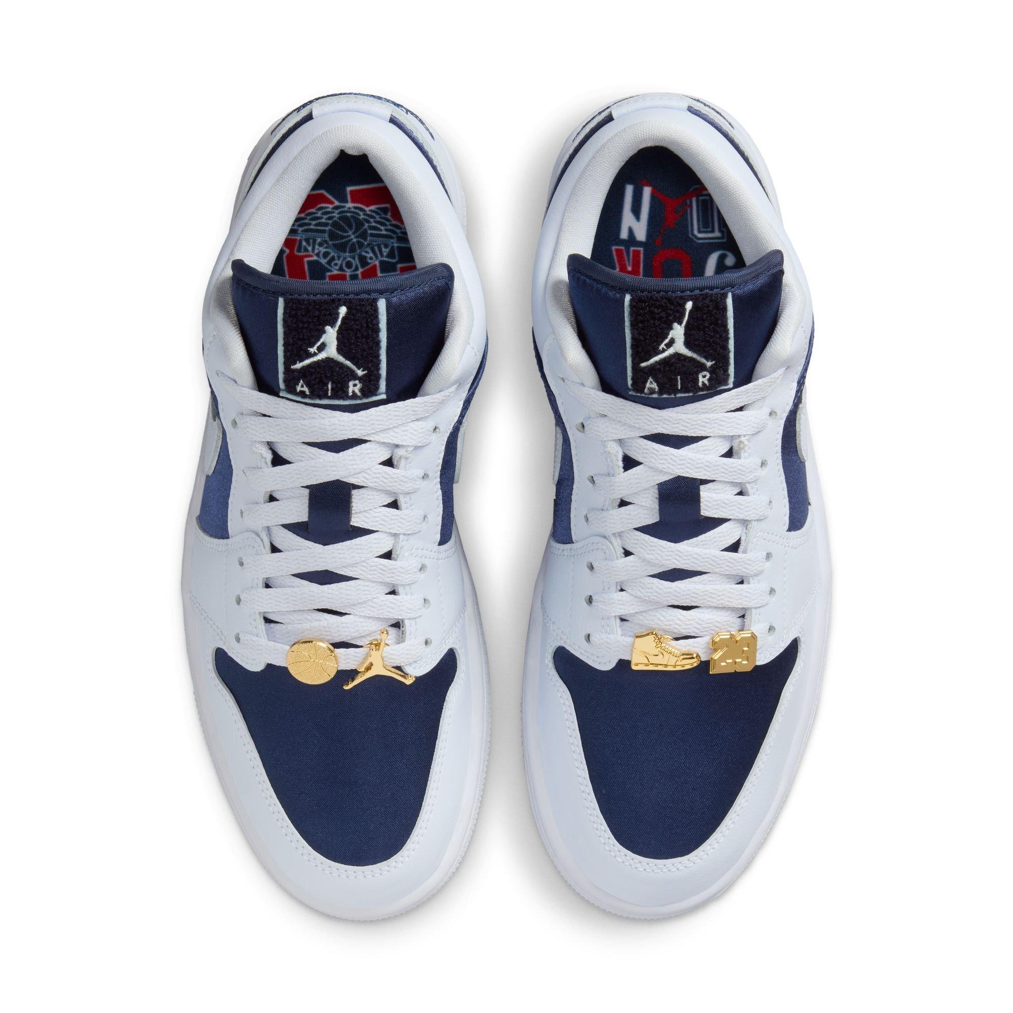 Jordan 1 Low SE "Football Grey/Midnight Navy/White" Women's Shoe - GREY/NAVY Thumbnail View 6