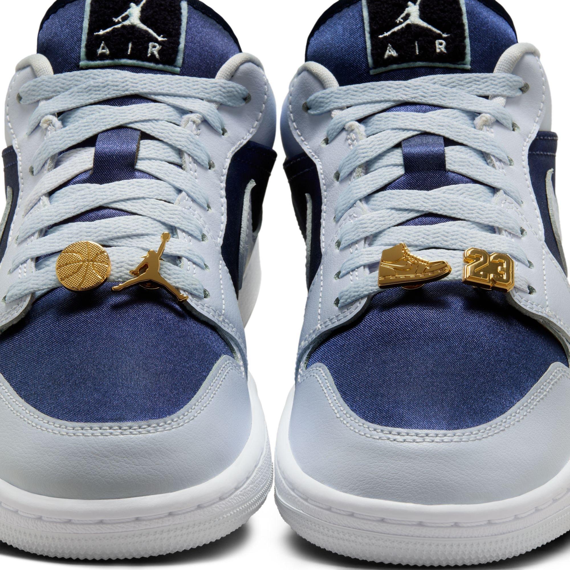 Jordan 1 Low SE "Football Grey/Midnight Navy/White" Women's Shoe - GREY/NAVY Thumbnail View 8