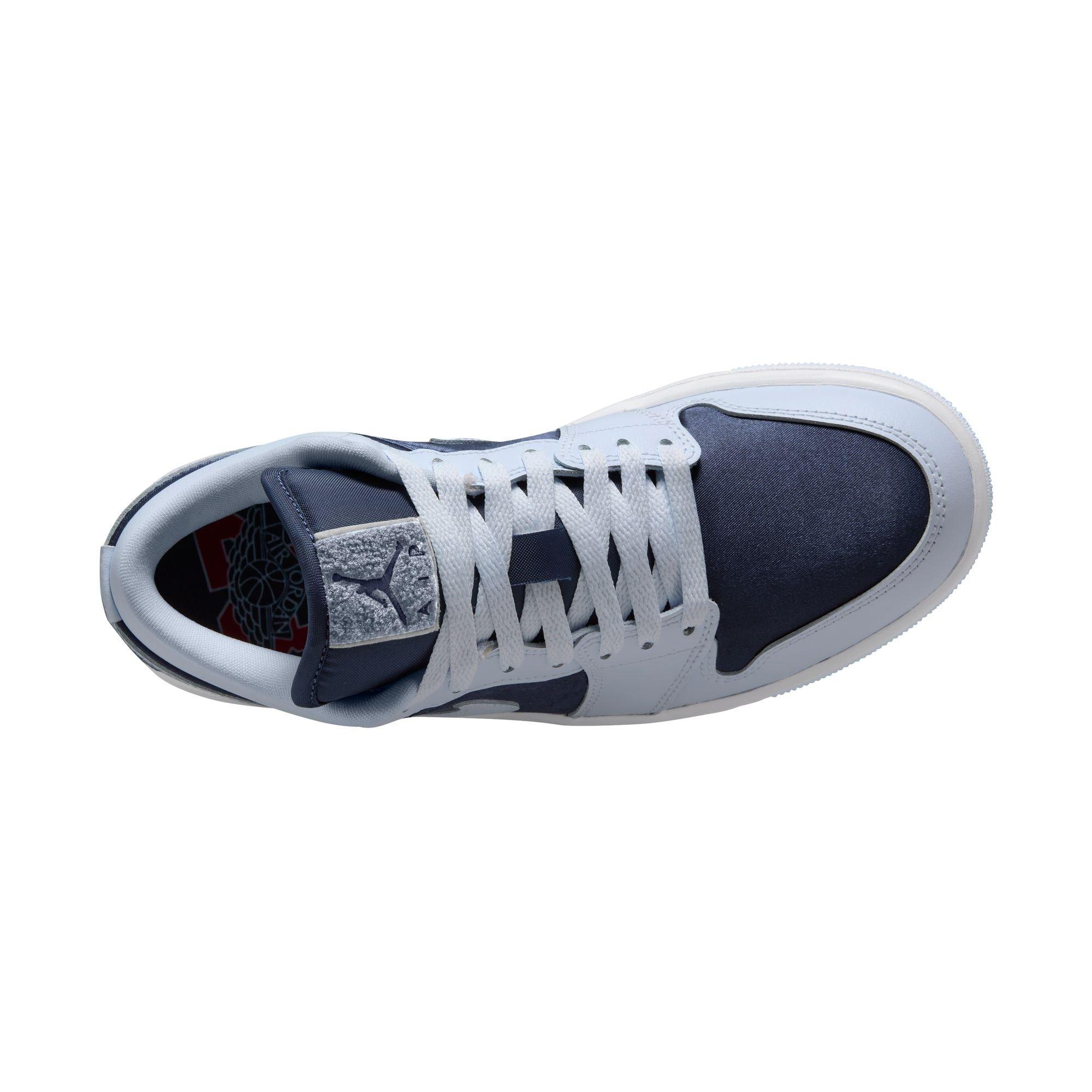 Jordan 1 Low SE "Football Grey/Midnight Navy/White" Women's Shoe - GREY/NAVY Thumbnail View 9