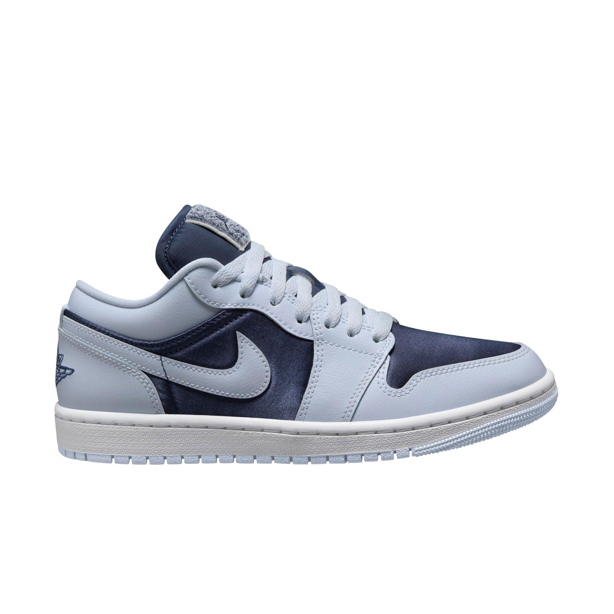 Jordan 1 Low SE "Football Grey/Midnight Navy/White" Women's Shoe - GREY/NAVY