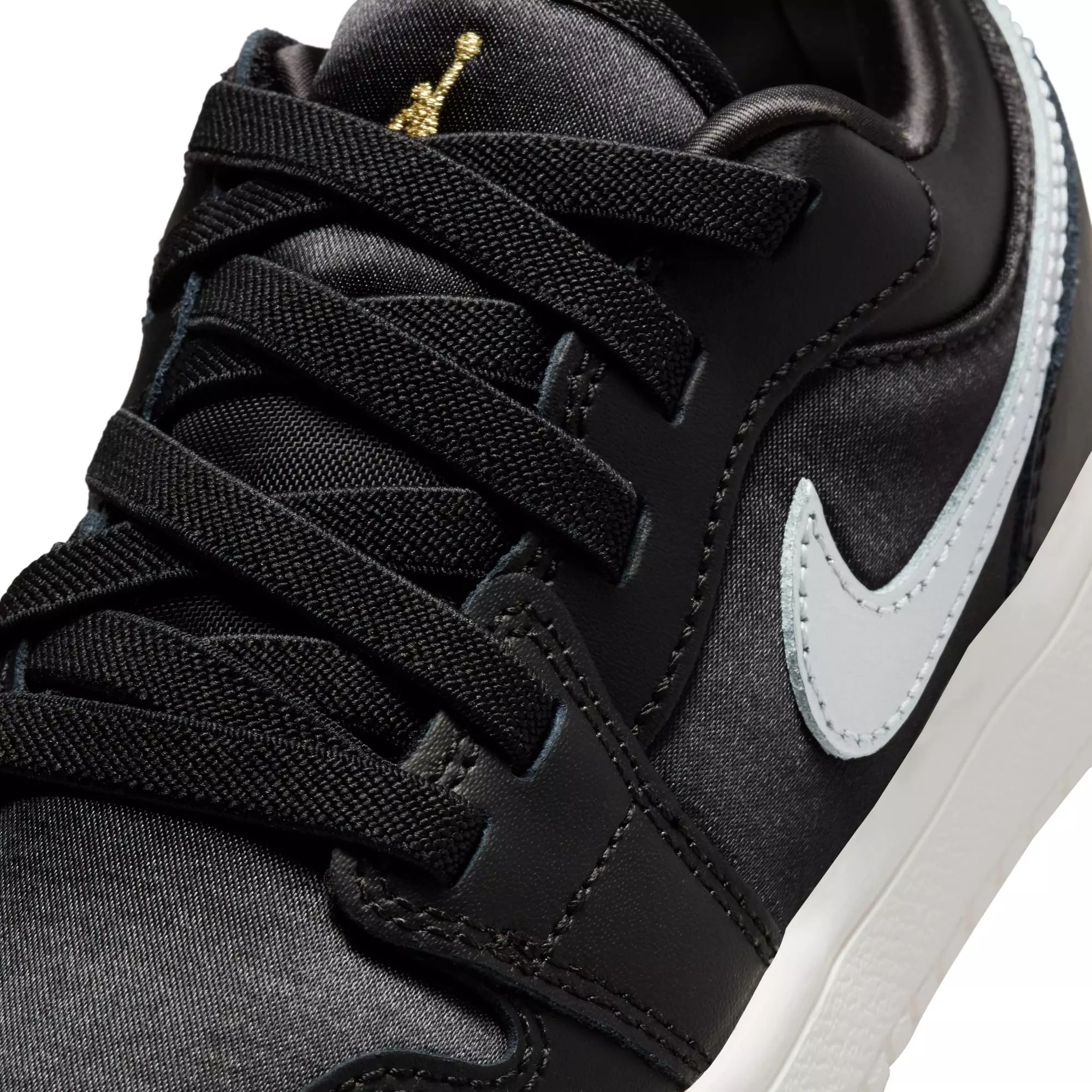 Jordan 1 Low Alt SE "Black/Metallic Silver/Sail/Metallic Gold" Preschool Boys' Shoe - BLACK/SILVER