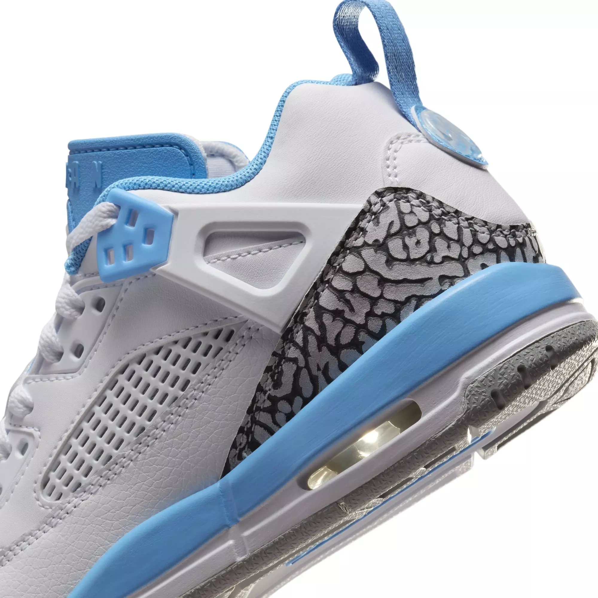 Jordan Spizike Low "White/University Blue/Wolf Grey" Grade School Boys' Shoe - WHITE/BLUE