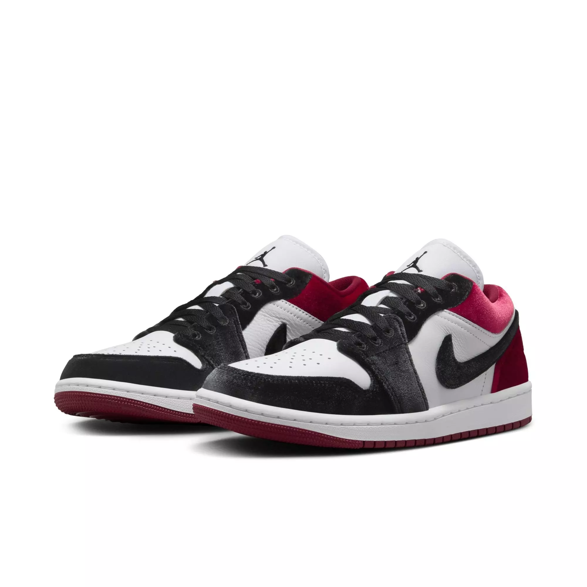 Jordan 1 Low SE "Black/White/Team Red" Women's Shoe - BLACK/RED/WHITE