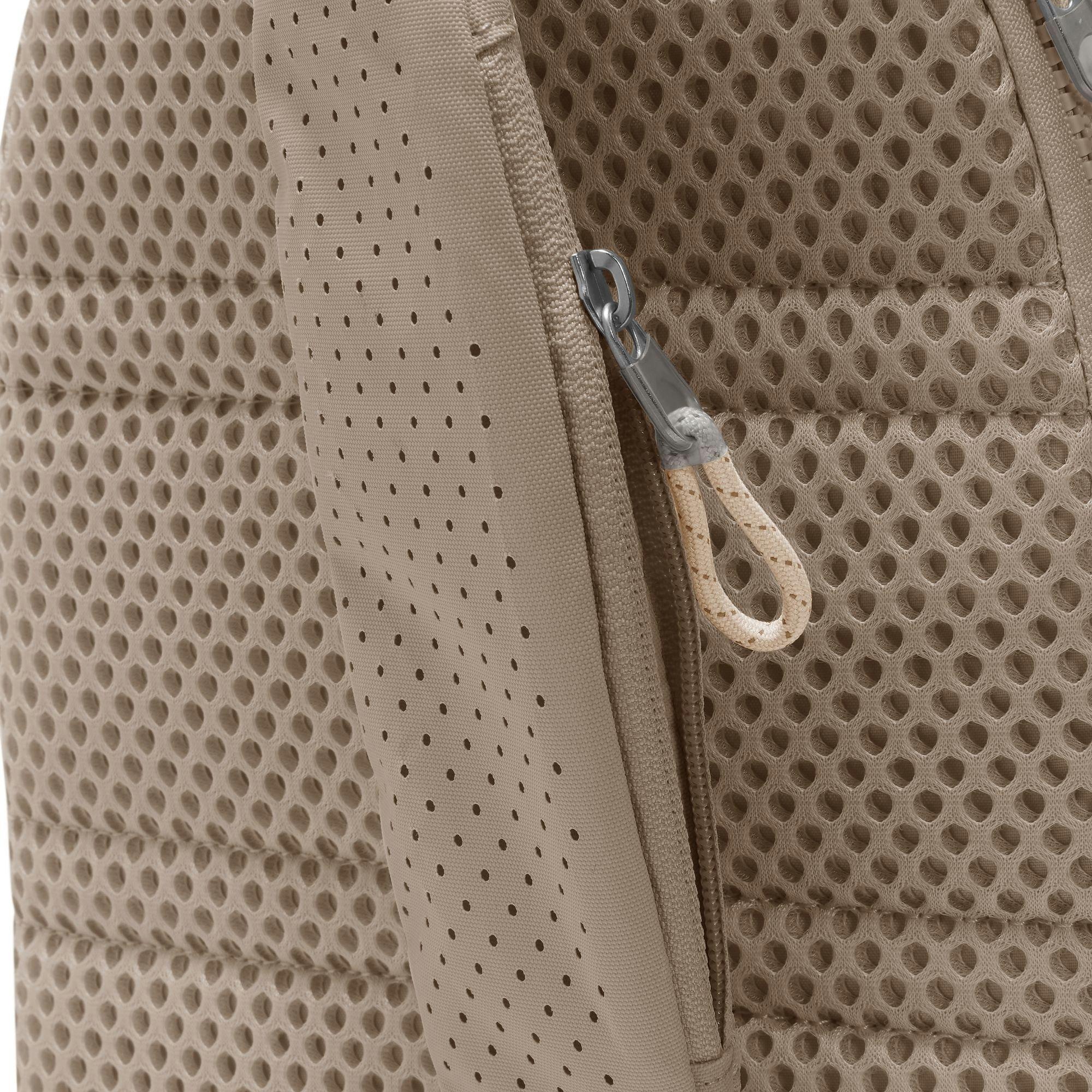 Nike Sportswear Essentials Sling Bag