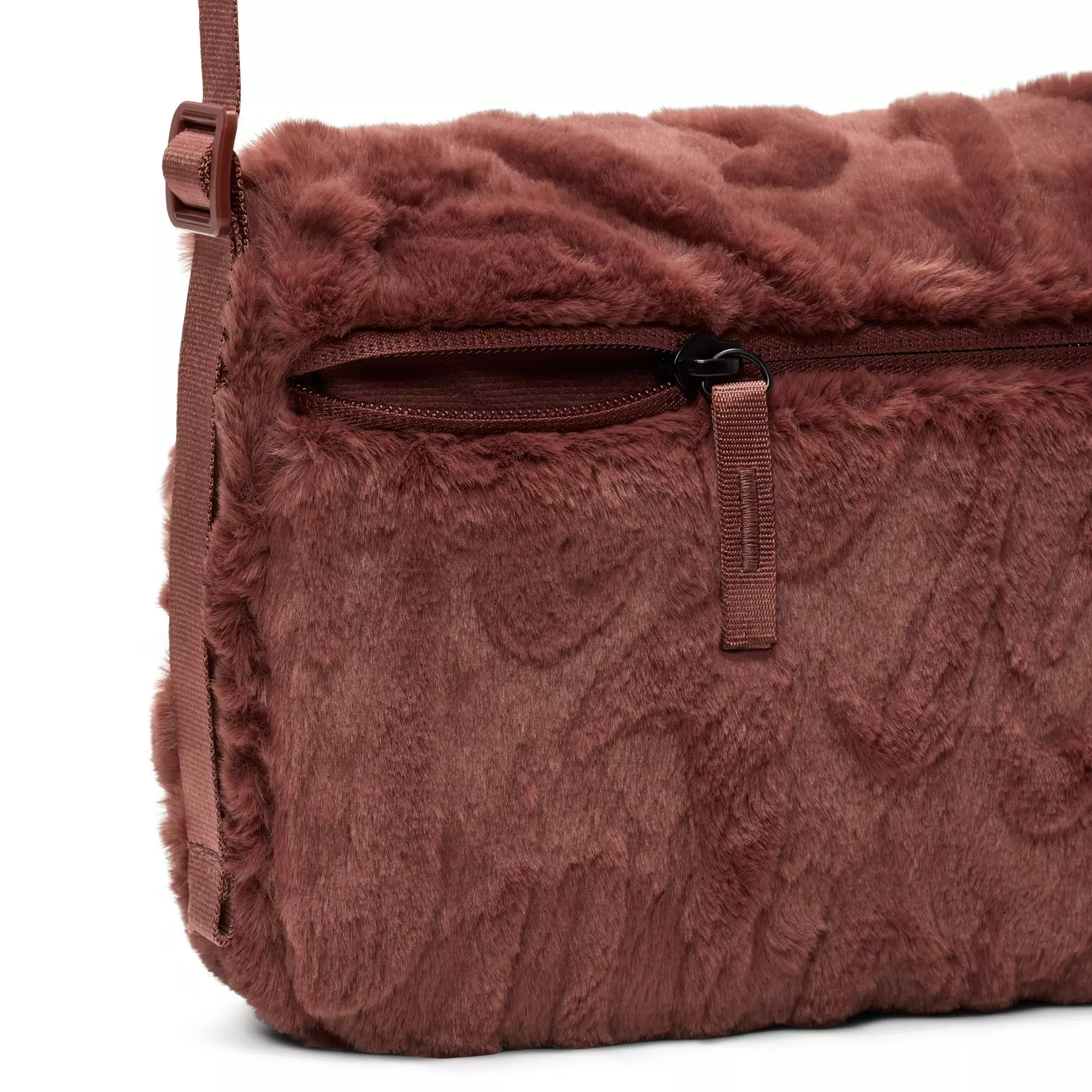 Nike Sportswear Futura 365 Faux Fur Crossbody Bag-Maroon - MAROON