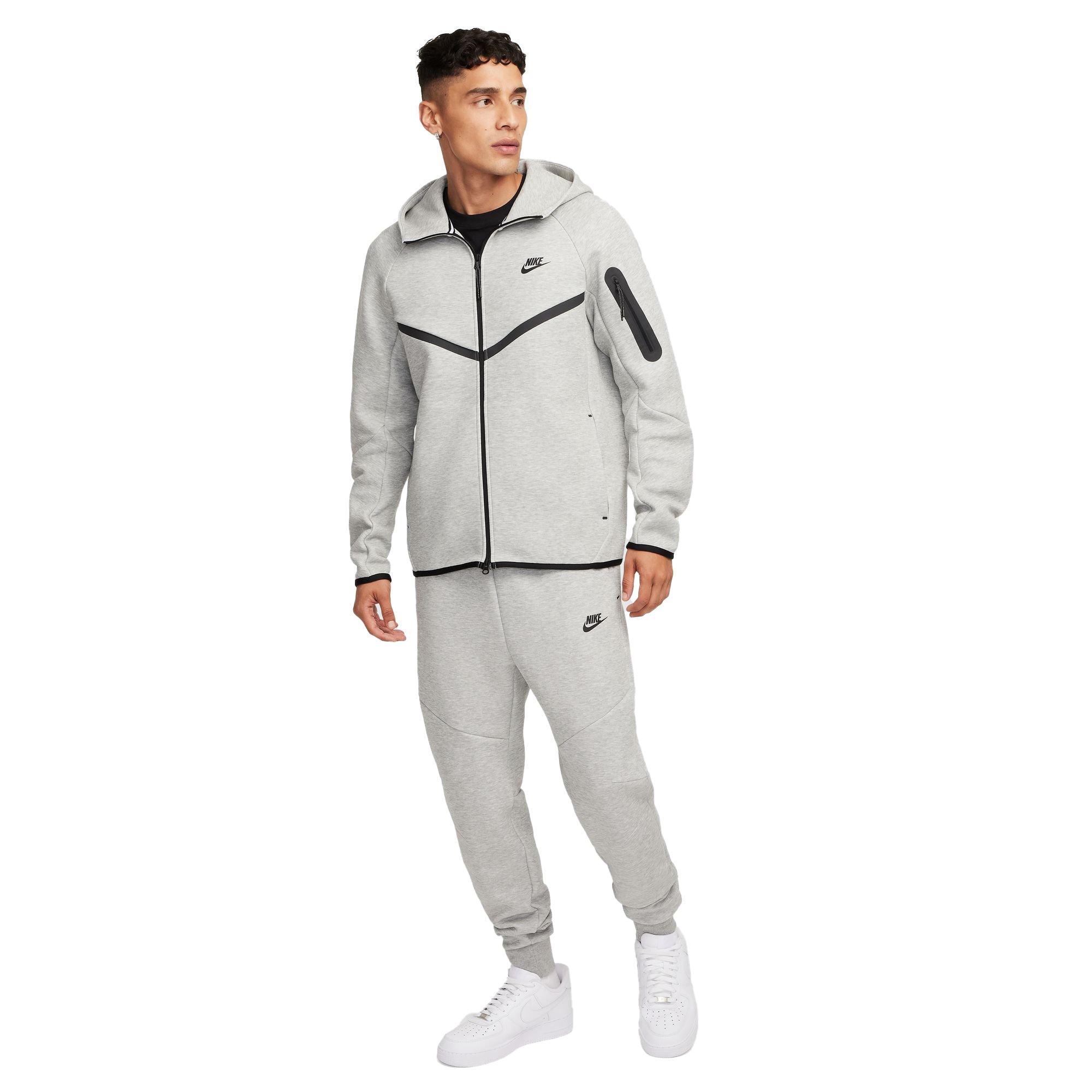 Nike Men's Tech Fleece Joggers - Grey - GREY