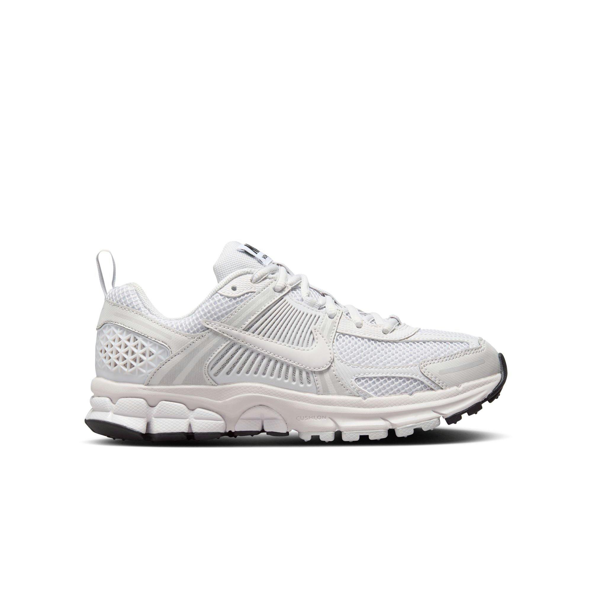 Nike Vomero 5 "White/Vast Grey/Black/Sail" Grade School Boys' Shoe - WHITE/GREY