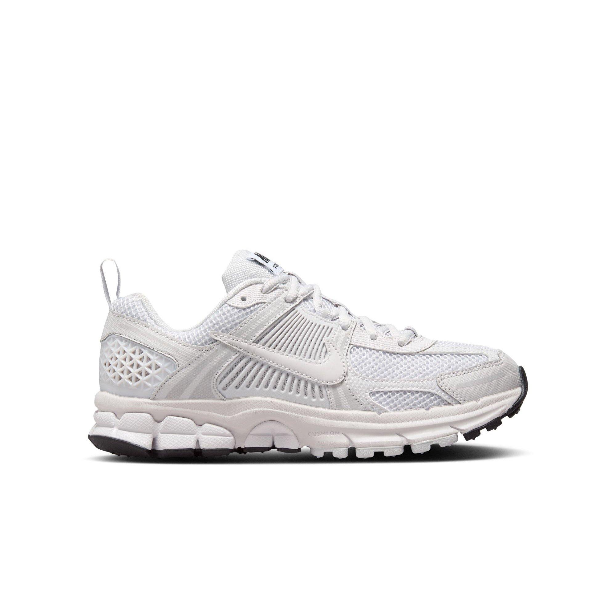 Nike Vomero 5 "White/Vast Grey/Black/Sail" Preschool Boys' Shoe​ - WHITE/GREY