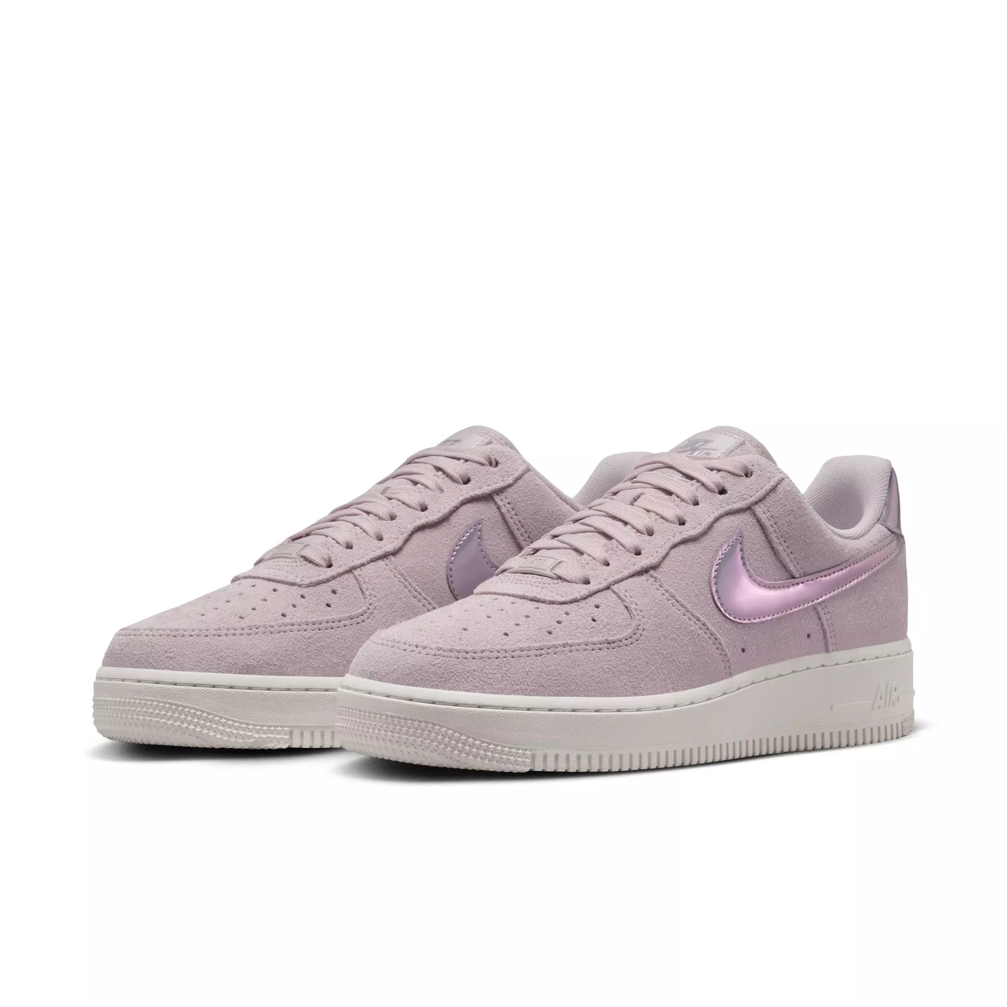 Nike Air Force 1 '07 SE "Platinum Violet/Lt Violet Ore" Women's Shoe - VIOLET