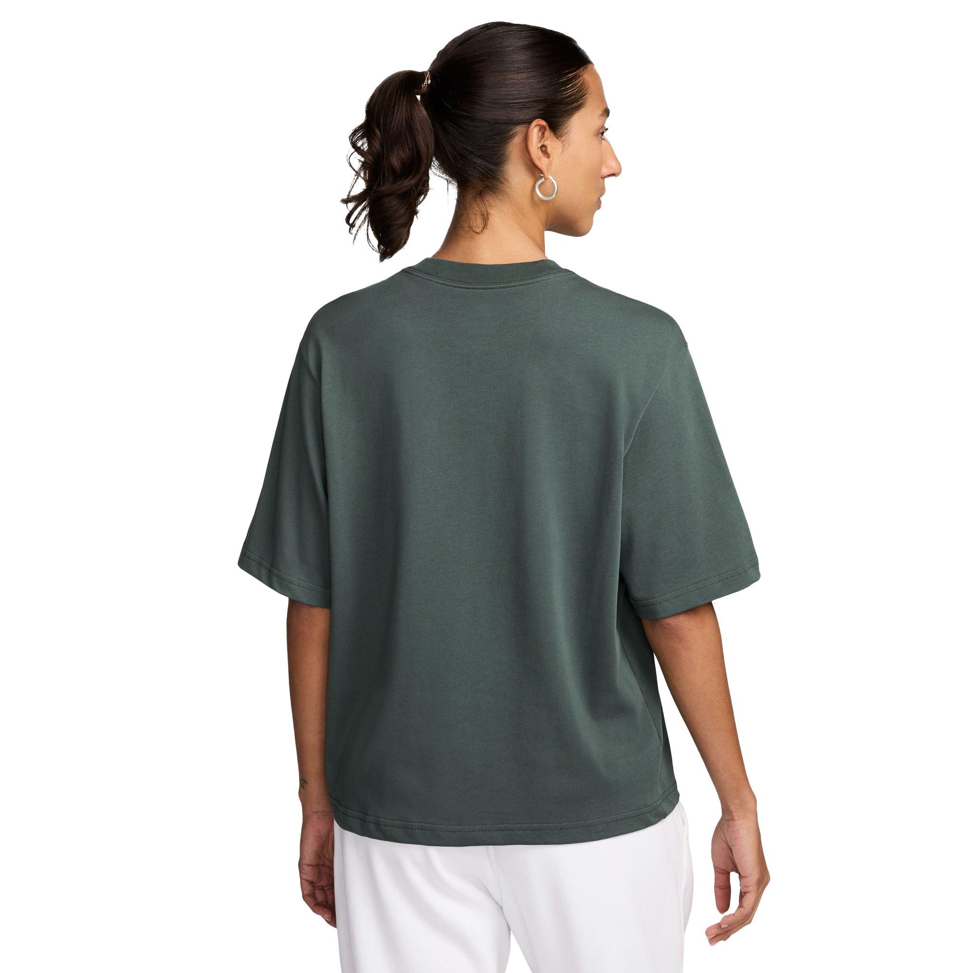 Nike Women's Sportswear Essential Boxy Tee