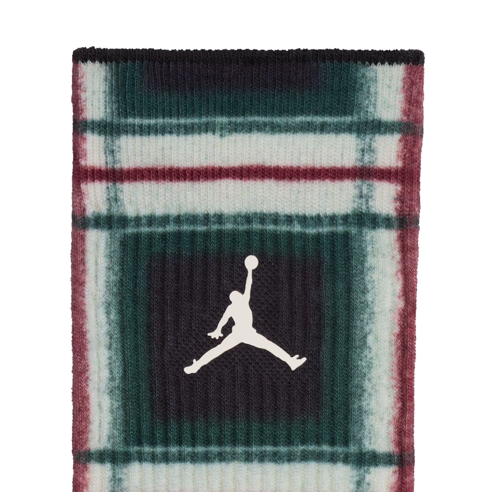 Jordan Essential Plaid Crew Black/Varsity Red/Gorge Green Socks