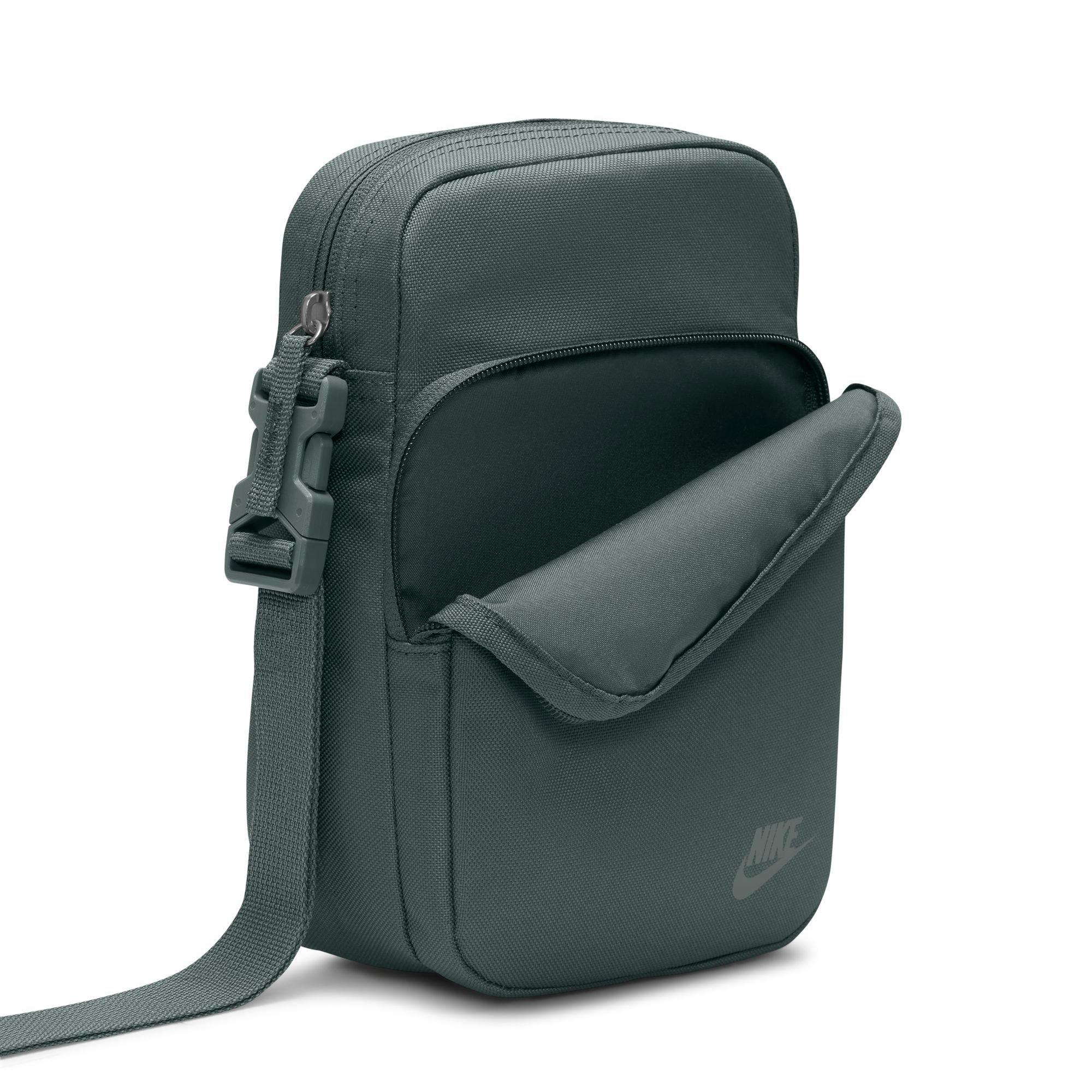 Nike Heritage Crossbody Bag