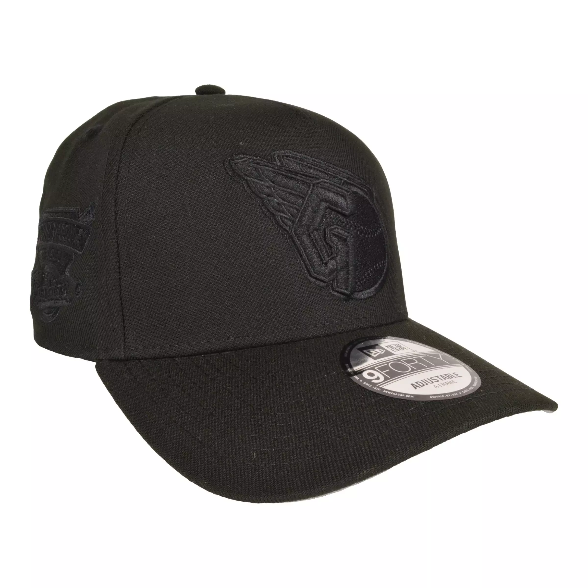 New Era Cleveland Guardians 9FORTY Progressive Field Snapback Hat  - Triple Black - BLACK
