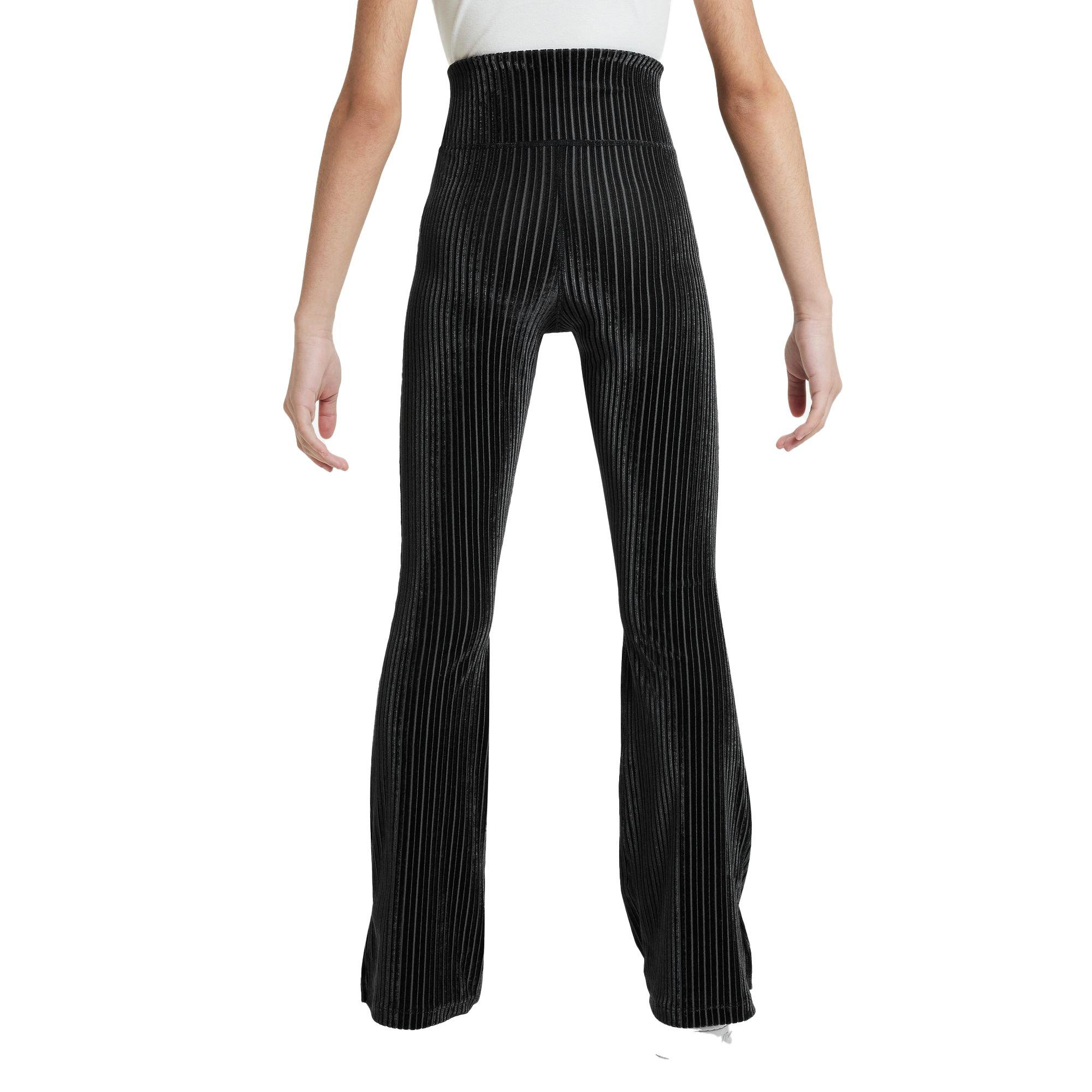 Nike Sportswear Big Girls' Black Flared Leggings