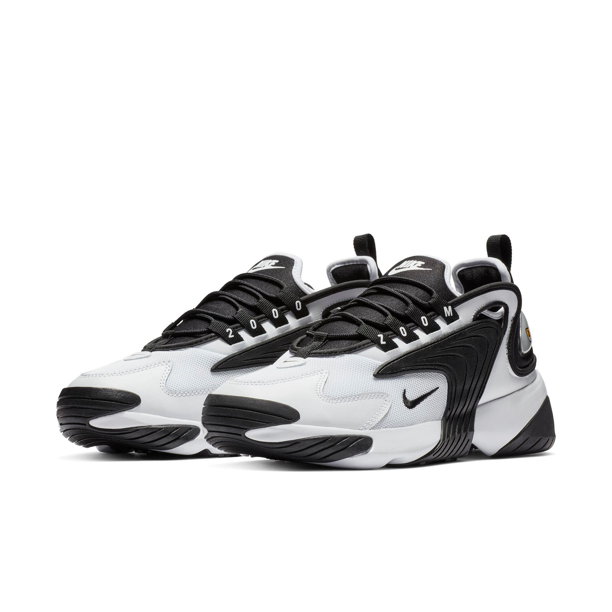 black and white zoom nike