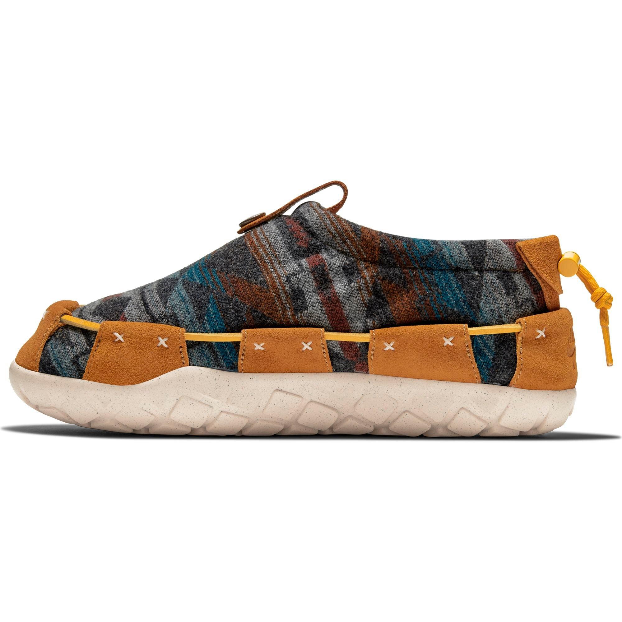nike air moc n7 pendleton men's shoe