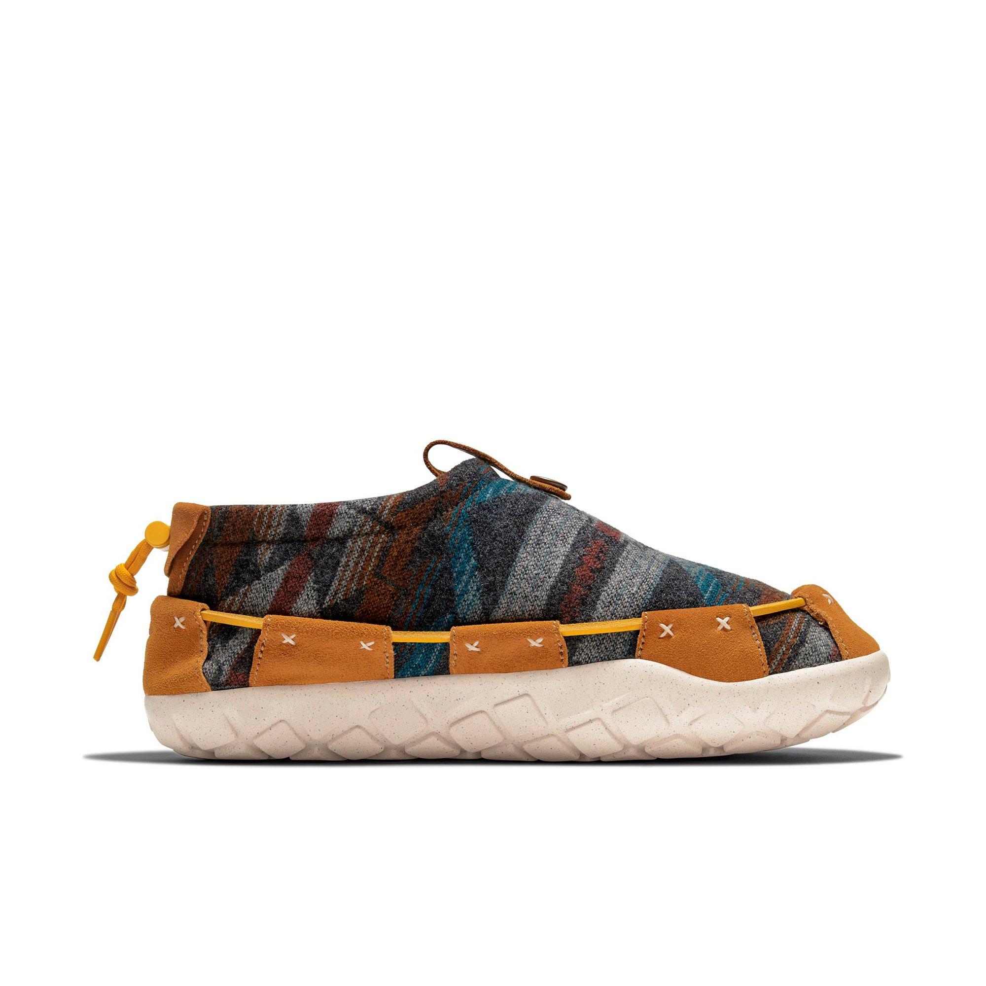 nike air moc n7 pendleton men's shoe