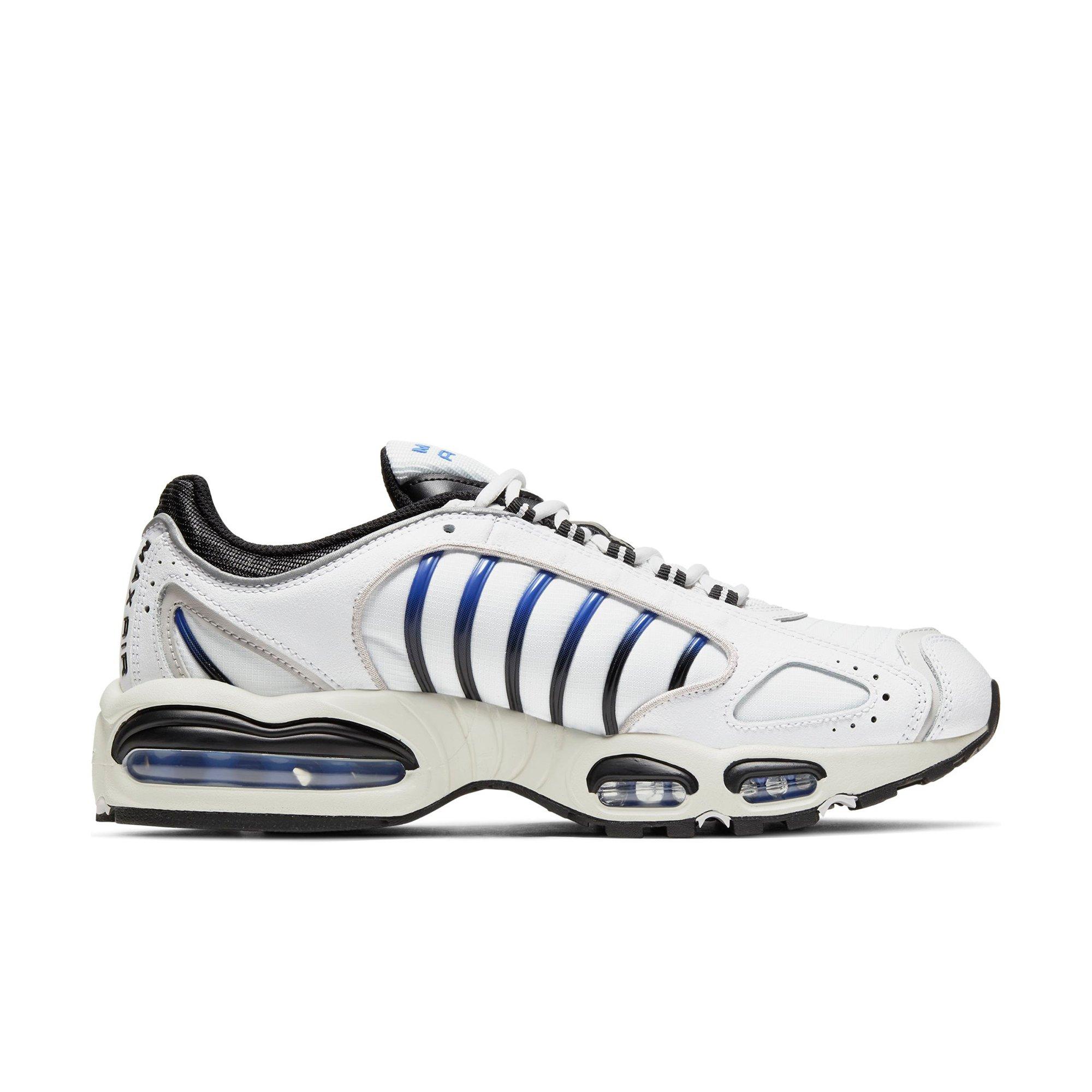 basket nike tailwind