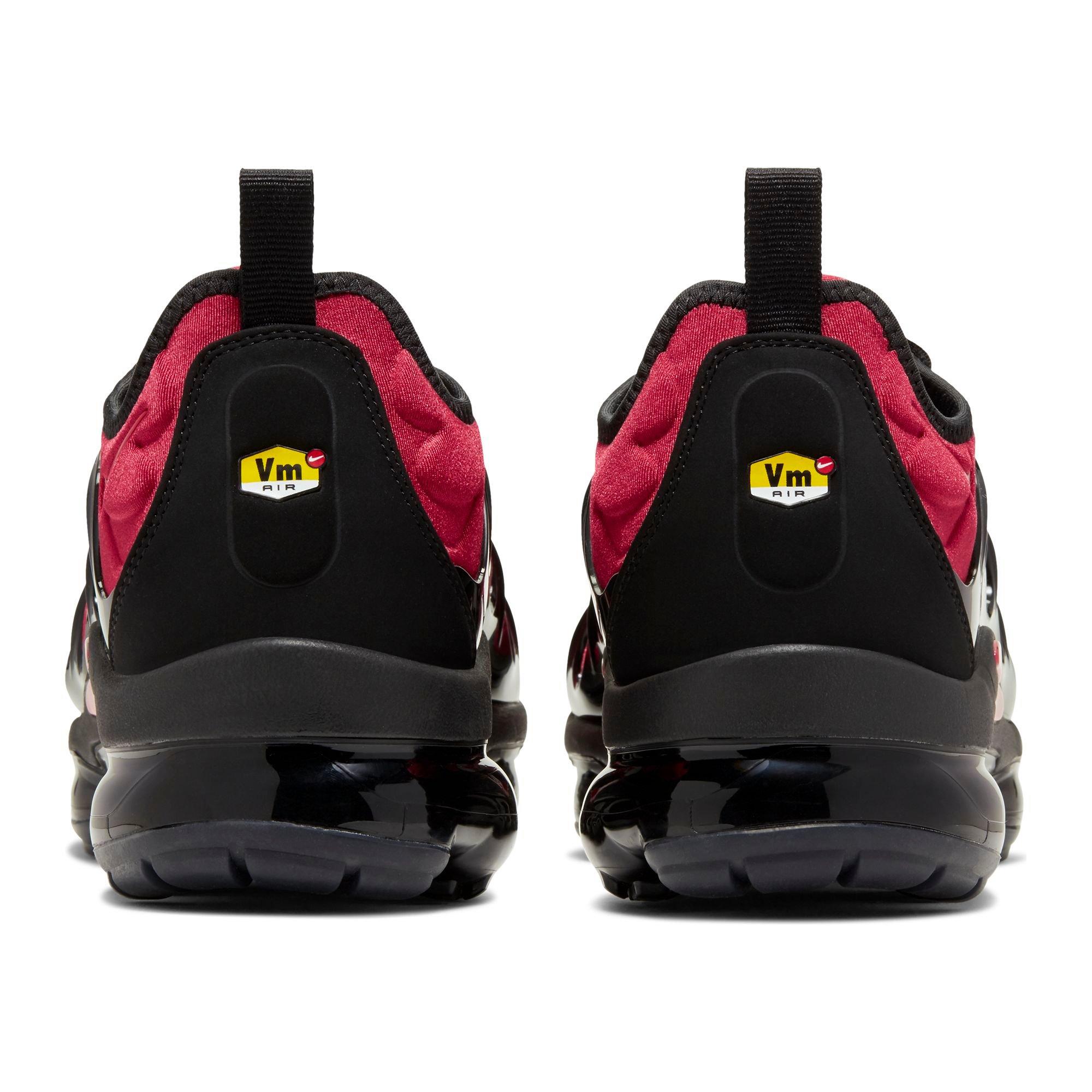 vapormax plus university red black