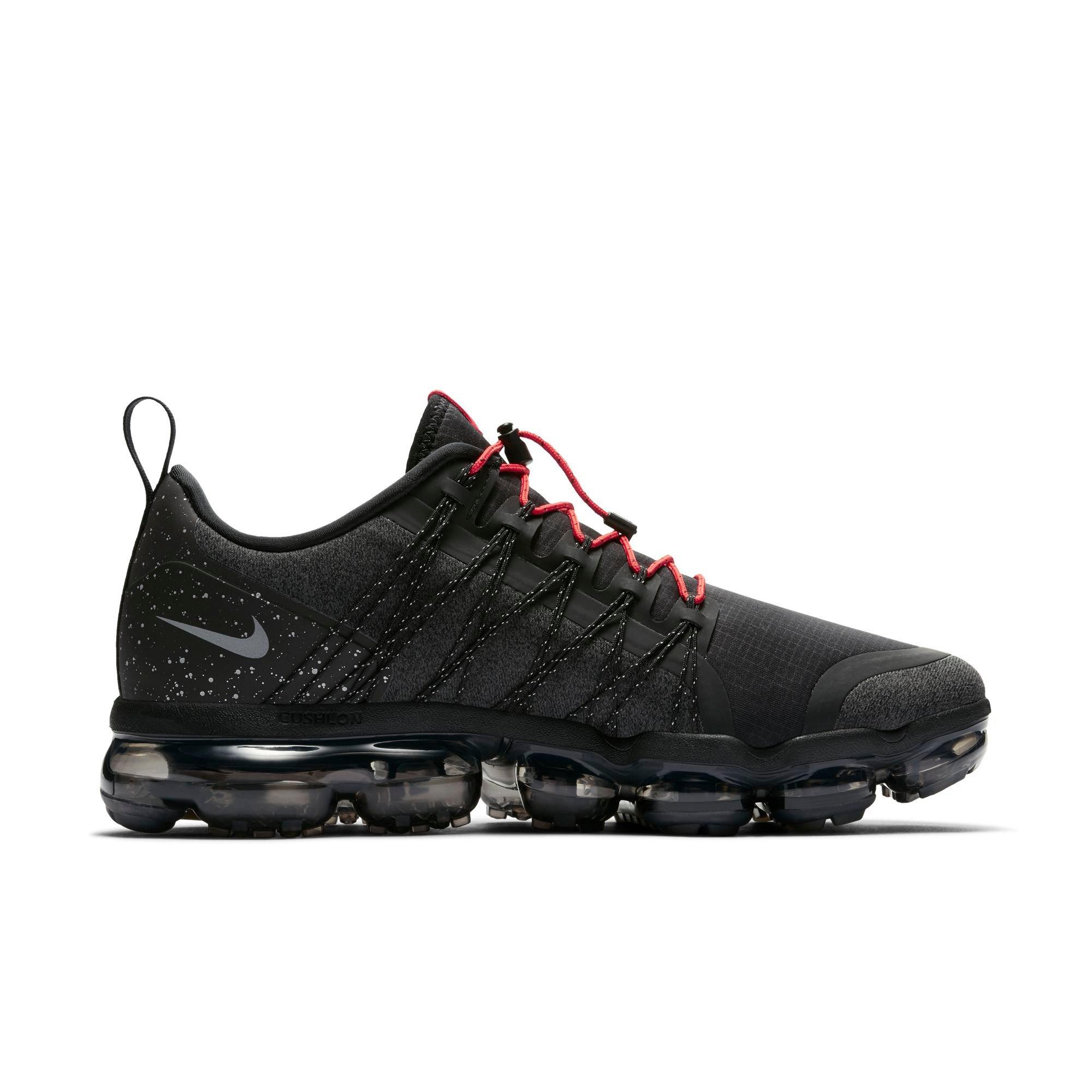 nike air vapormax run utility black red