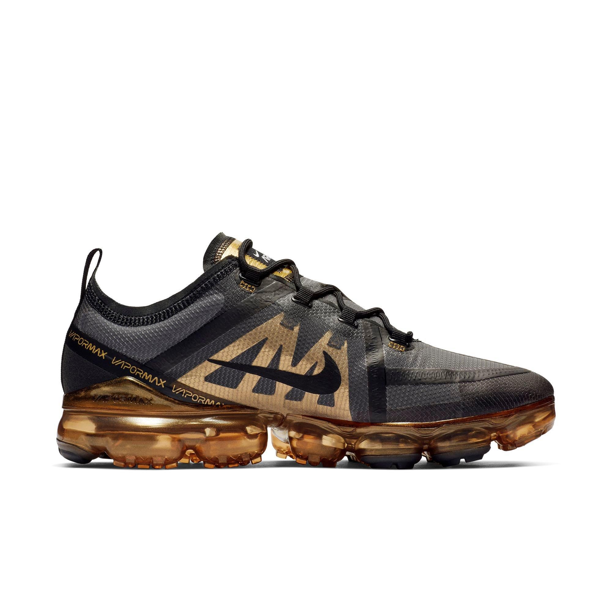 nike air vapor max black and gold