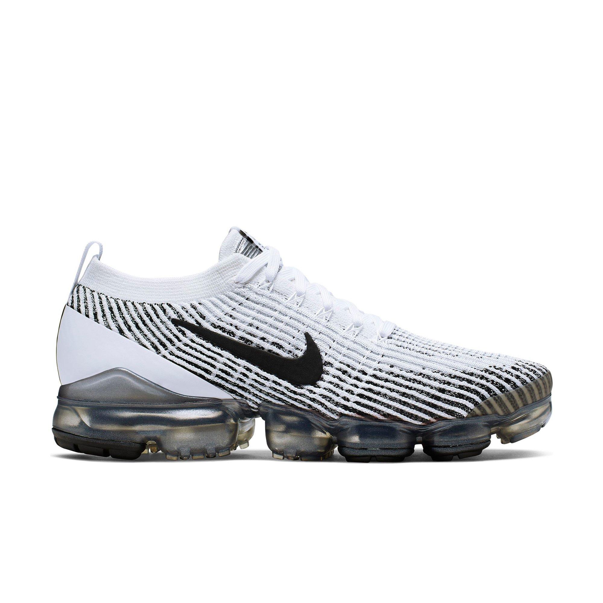 nike vapormax flyknit white and black