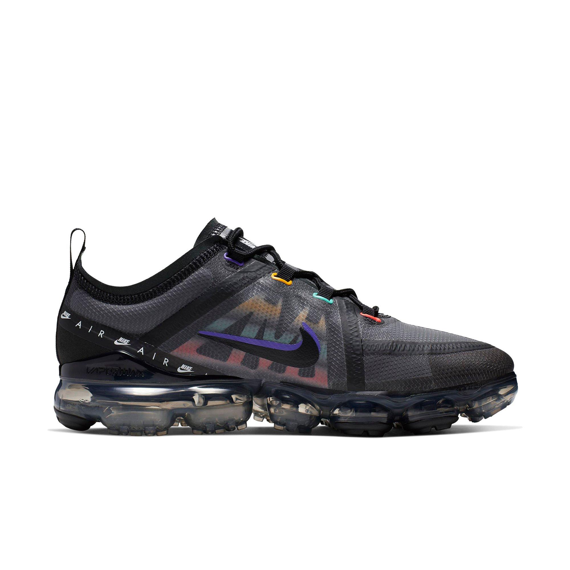 nike vapormax black and purple