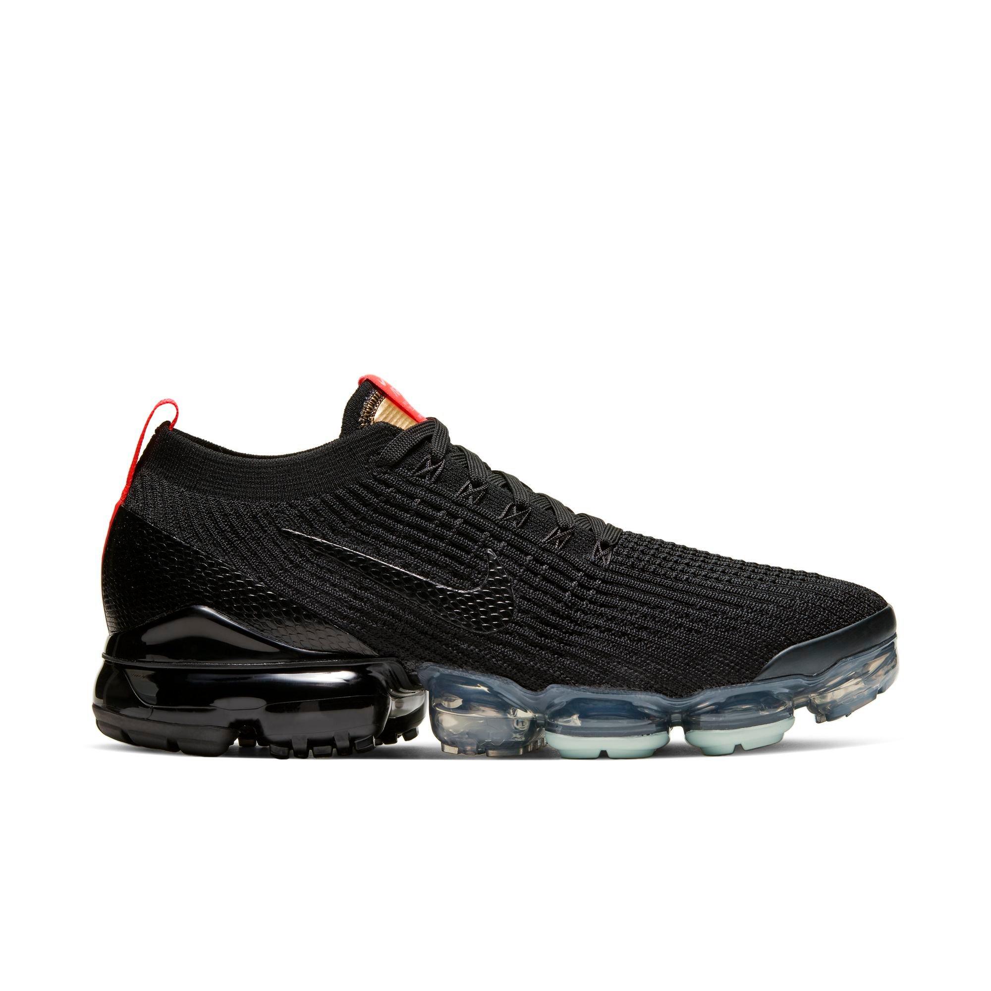 crimson black vapormax