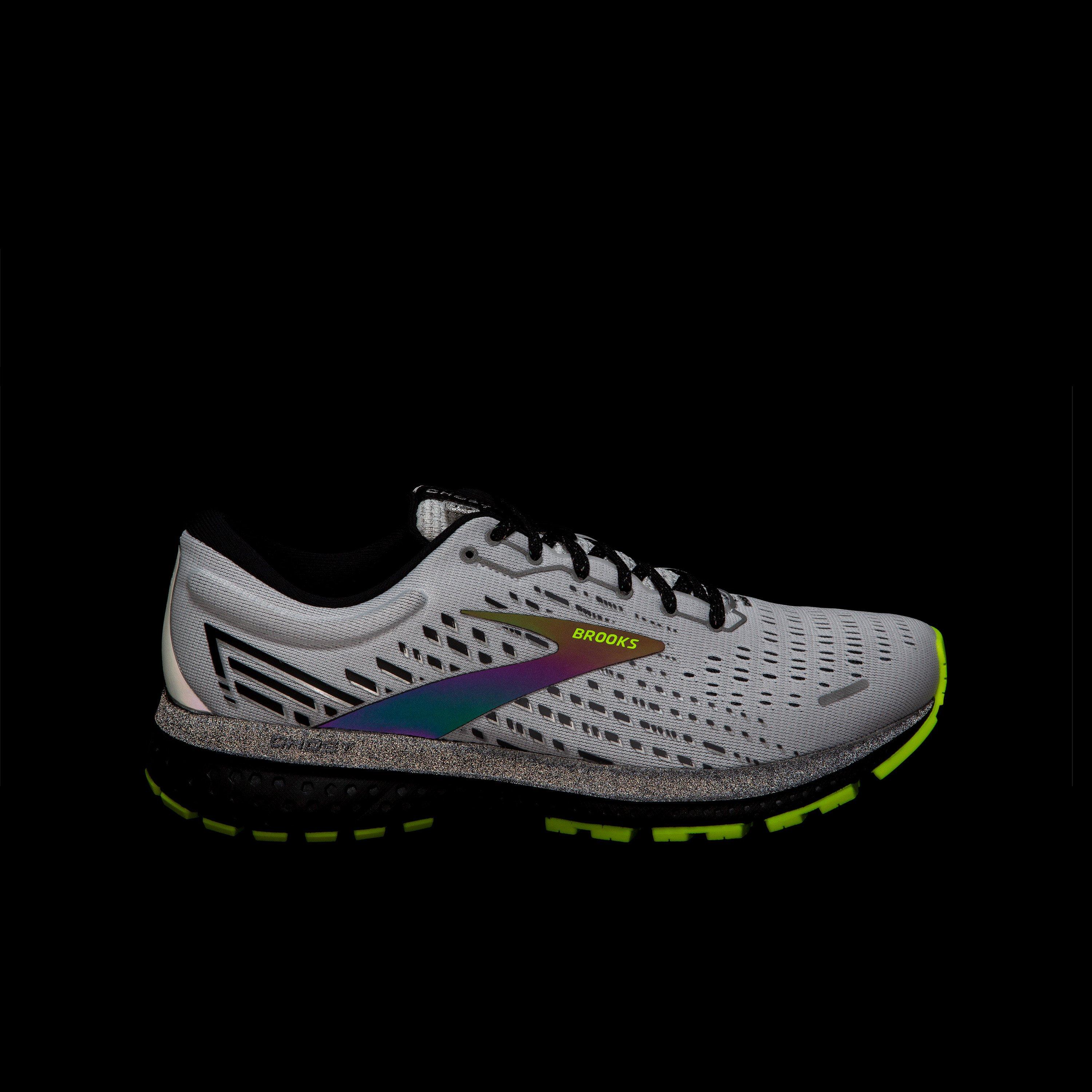 hibbett sports brooks shoes