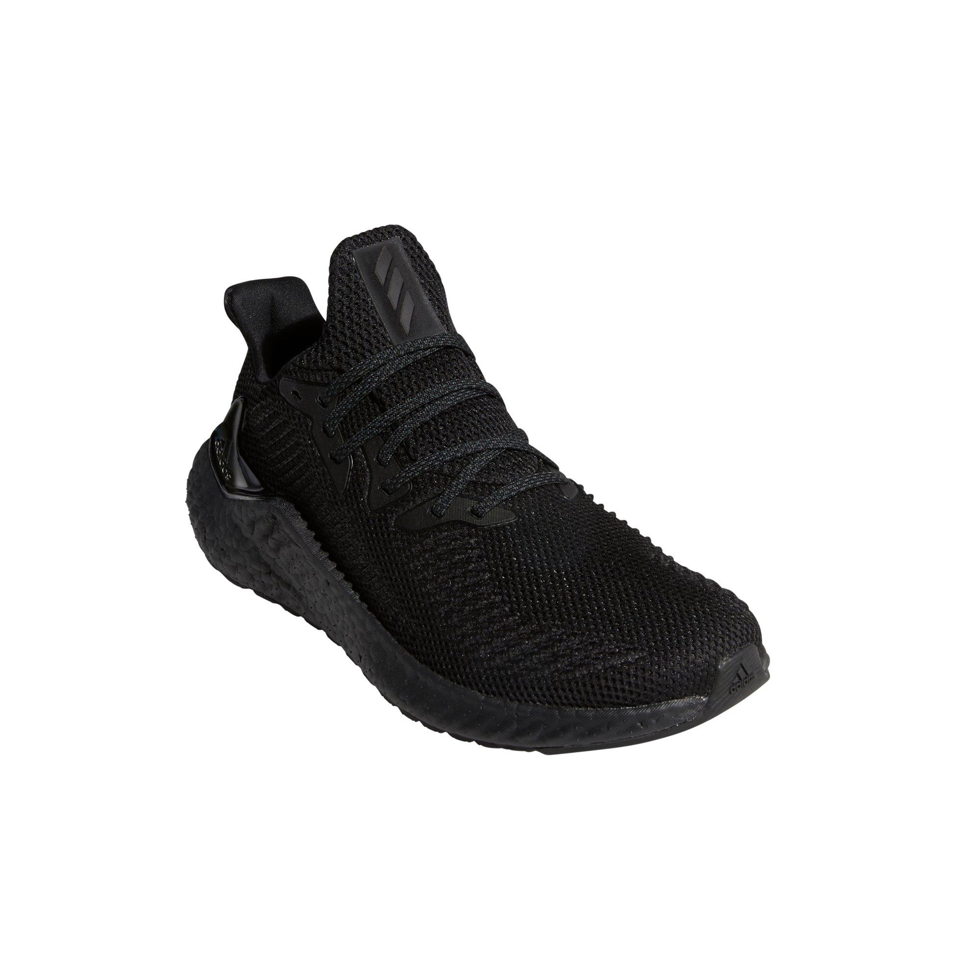 all black running shoes adidas