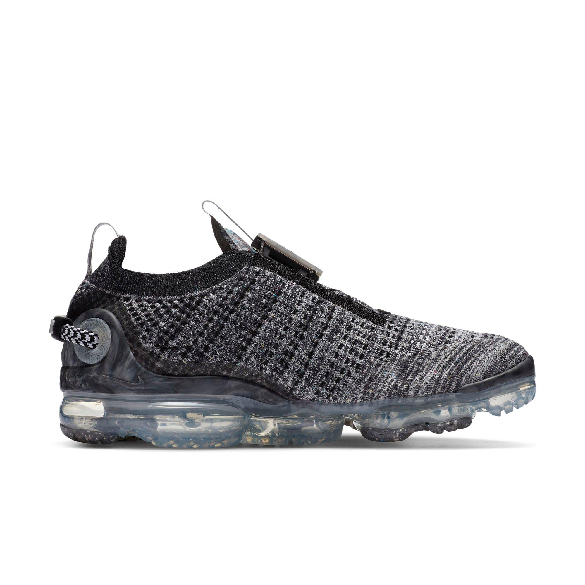 mens black vapormax