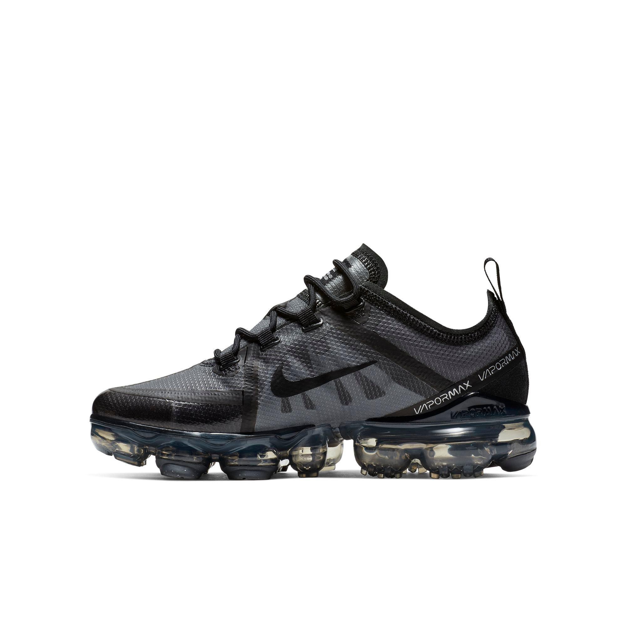 nike vapormax boys black